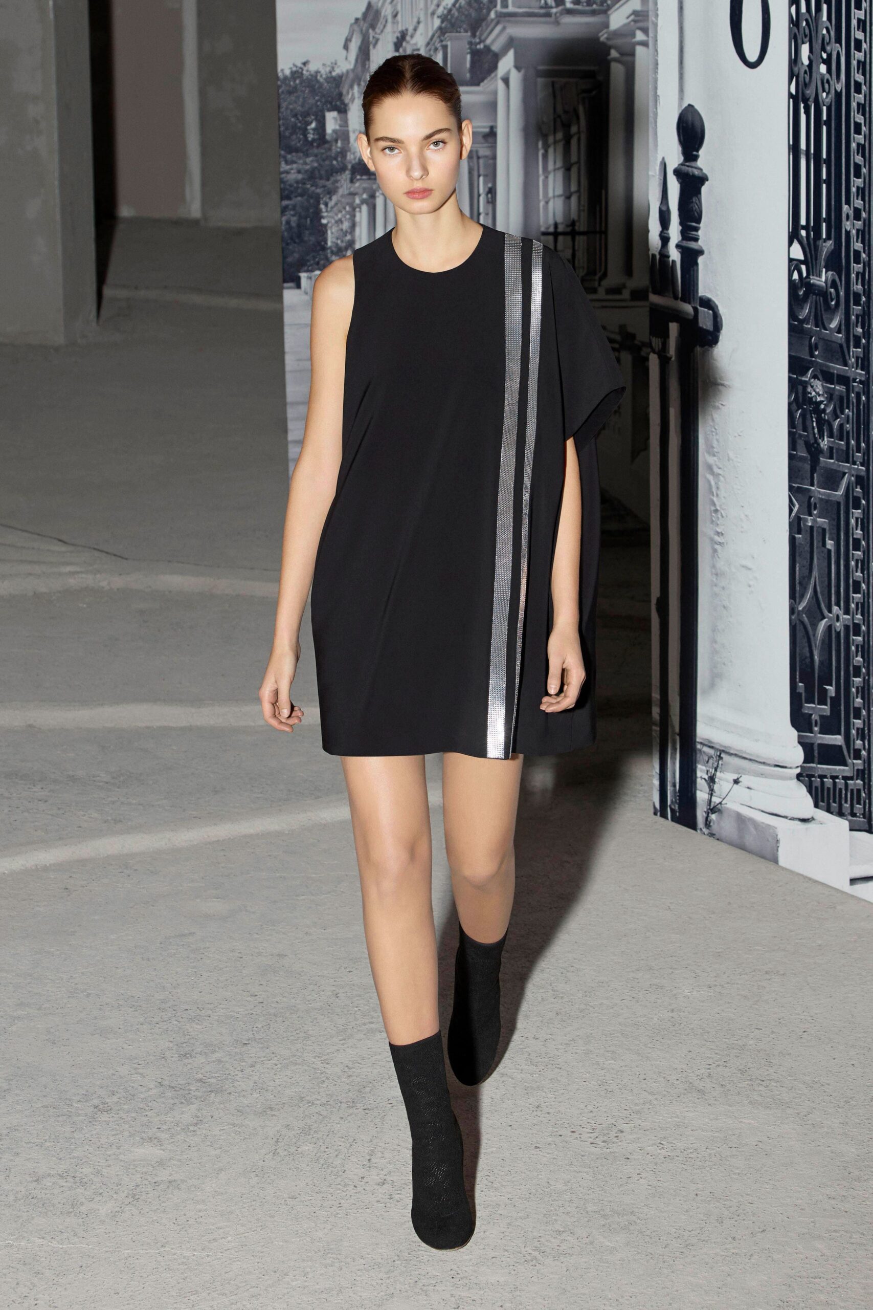 Neil Barrett F/W 18 Look 19