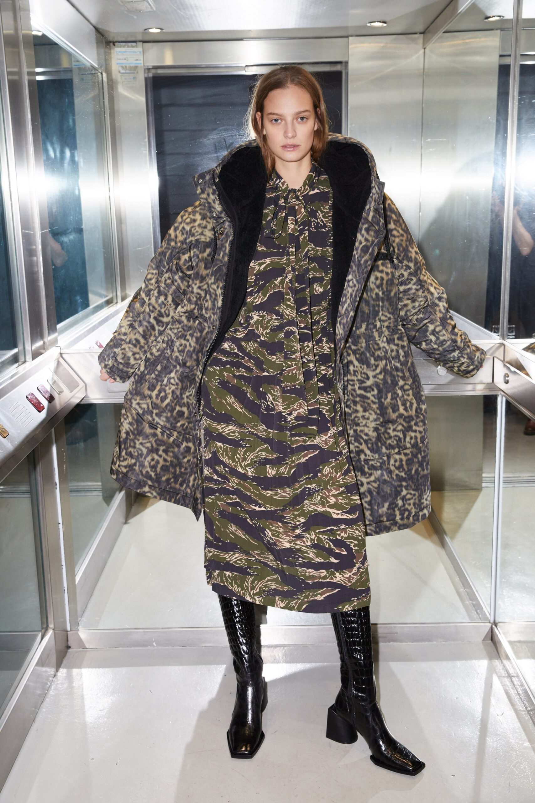 No. 21 F/W 20 Look 19