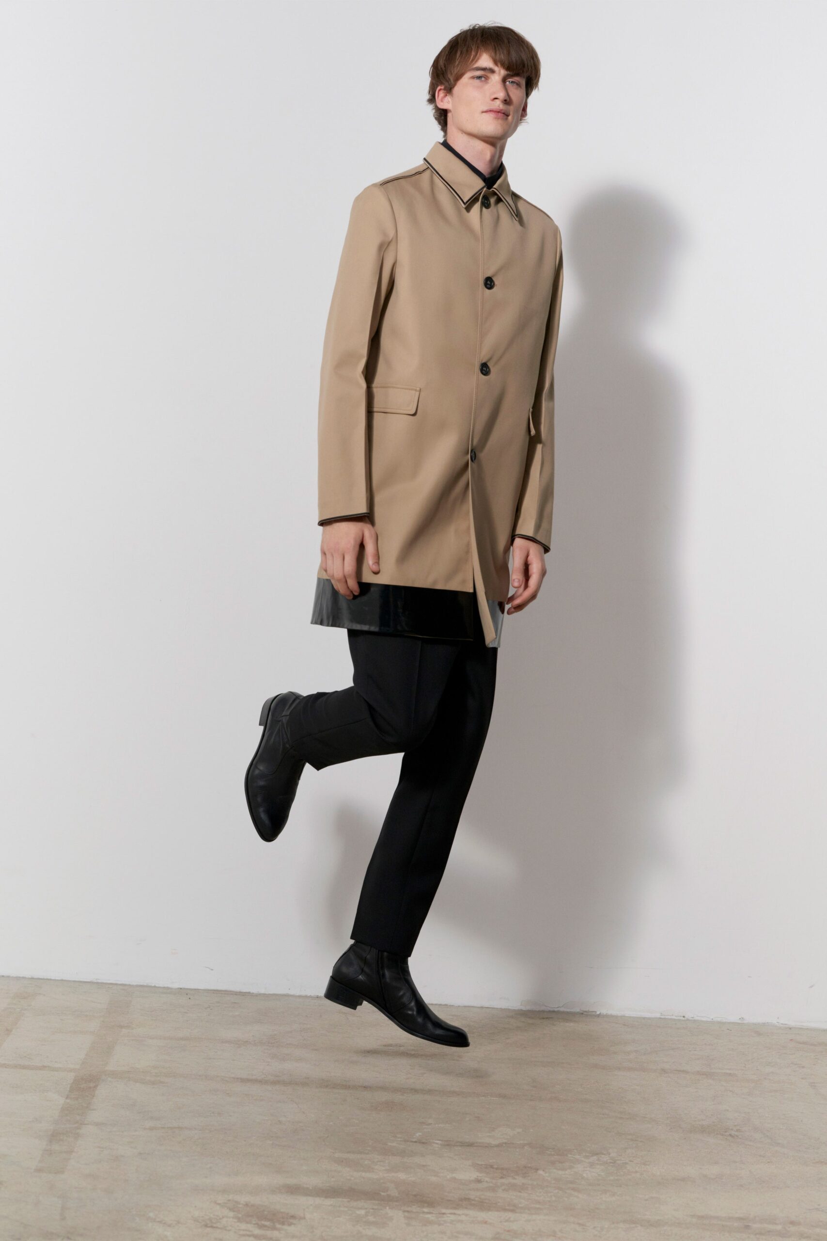 No. 21 Resort 20 Look 18