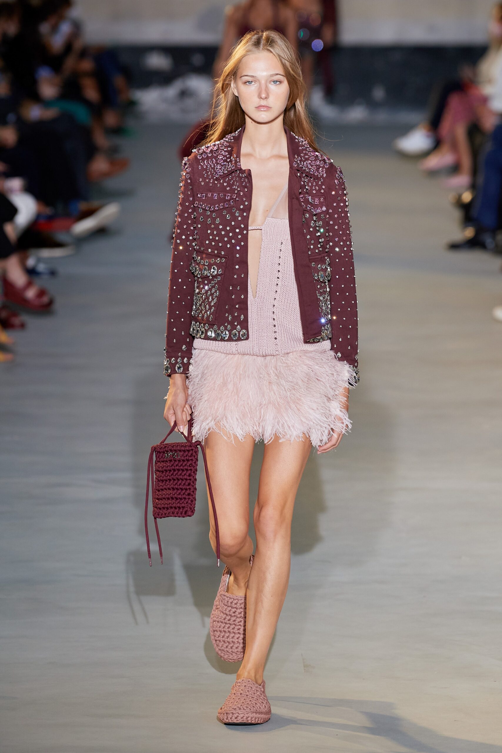 No. 21 S/S 22 Look 19