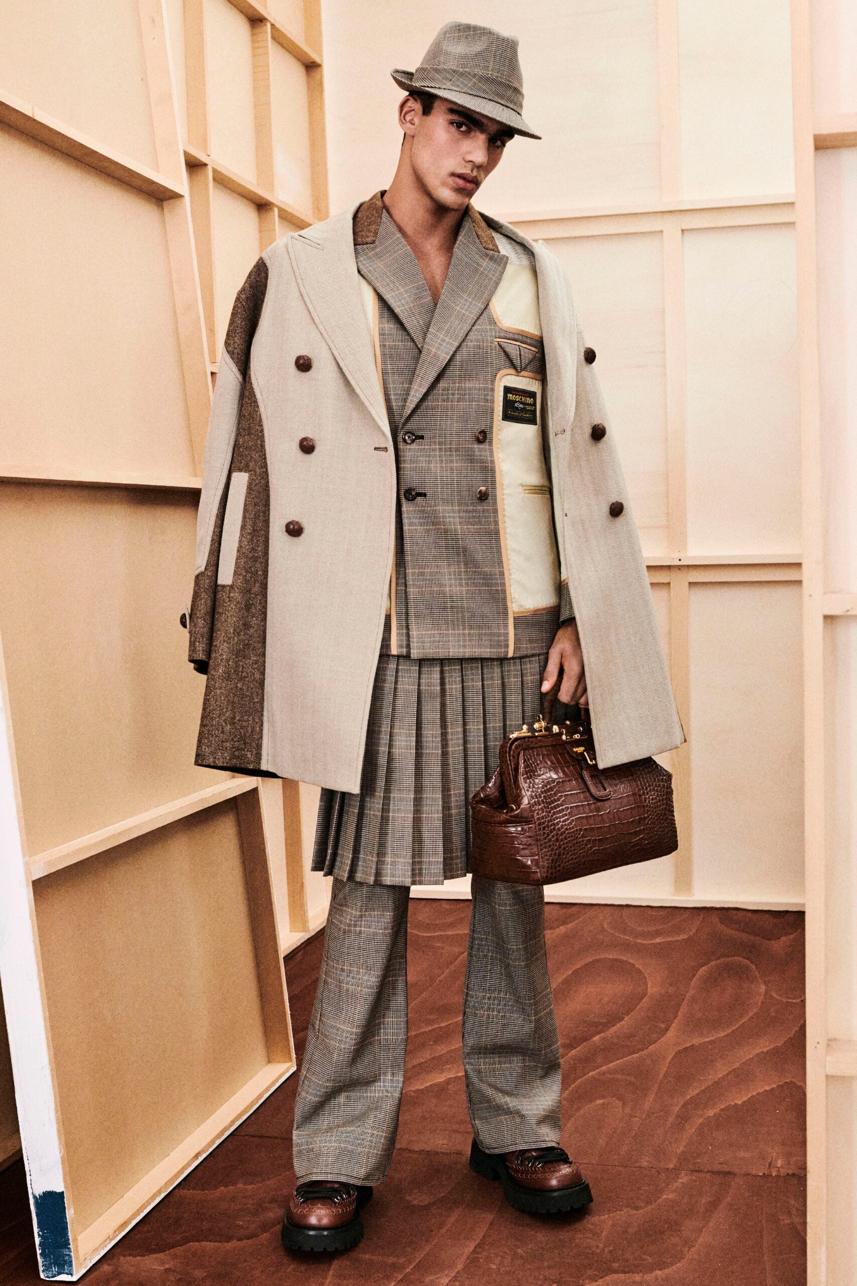 Moschino F/W 23 Menswear Look 19