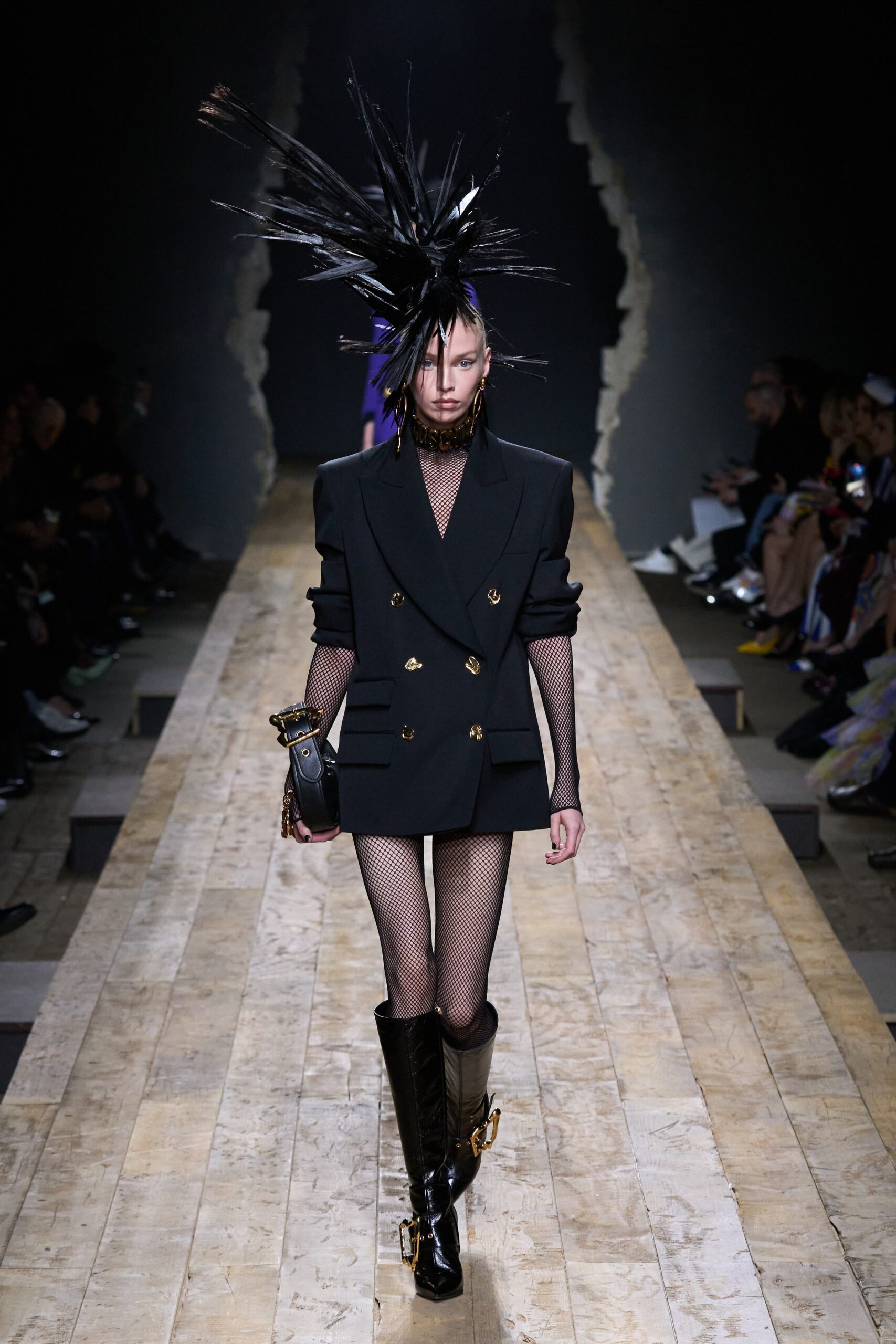 Moschino F/W 23 Look 19