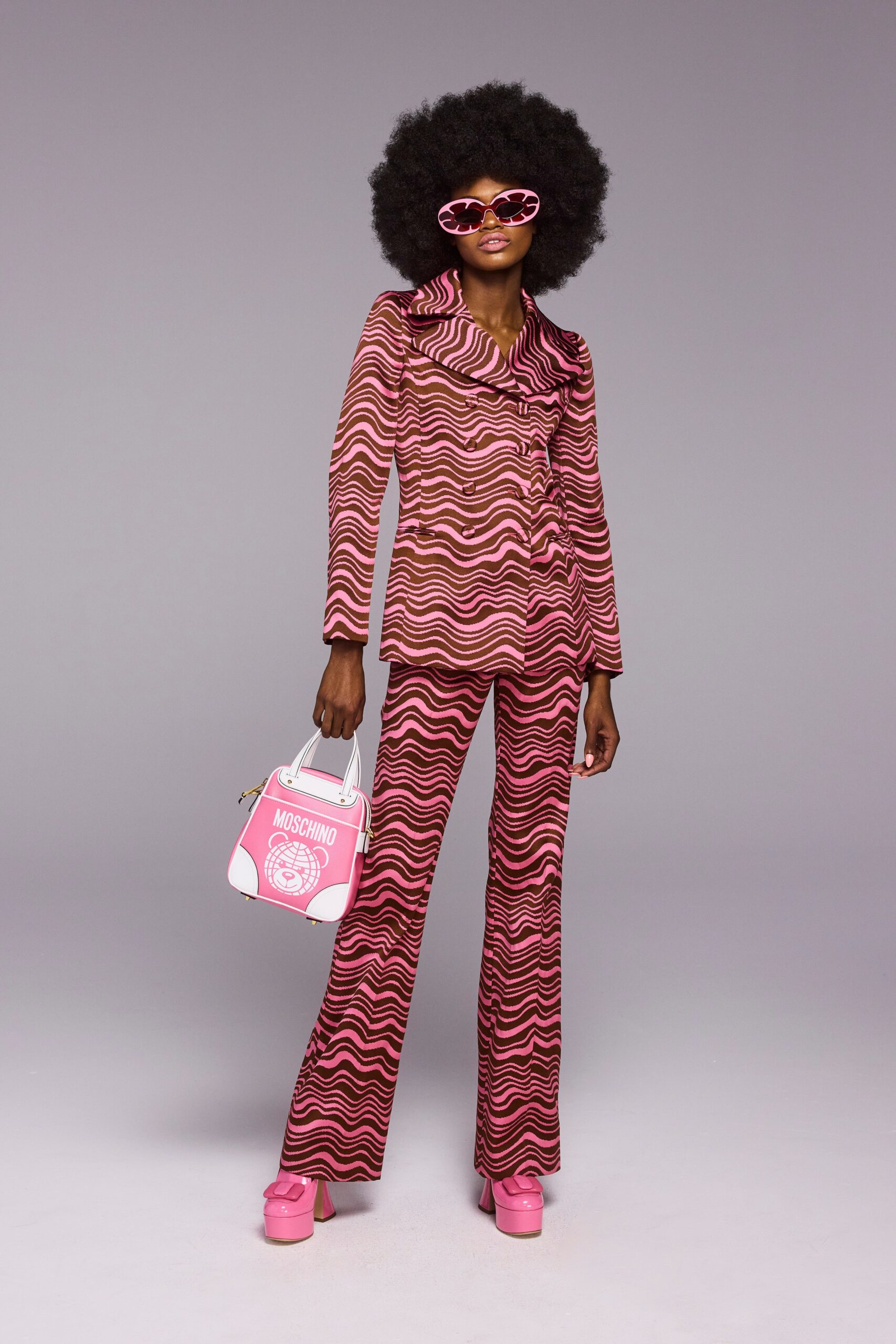 Moschino Resort 23 Look 19