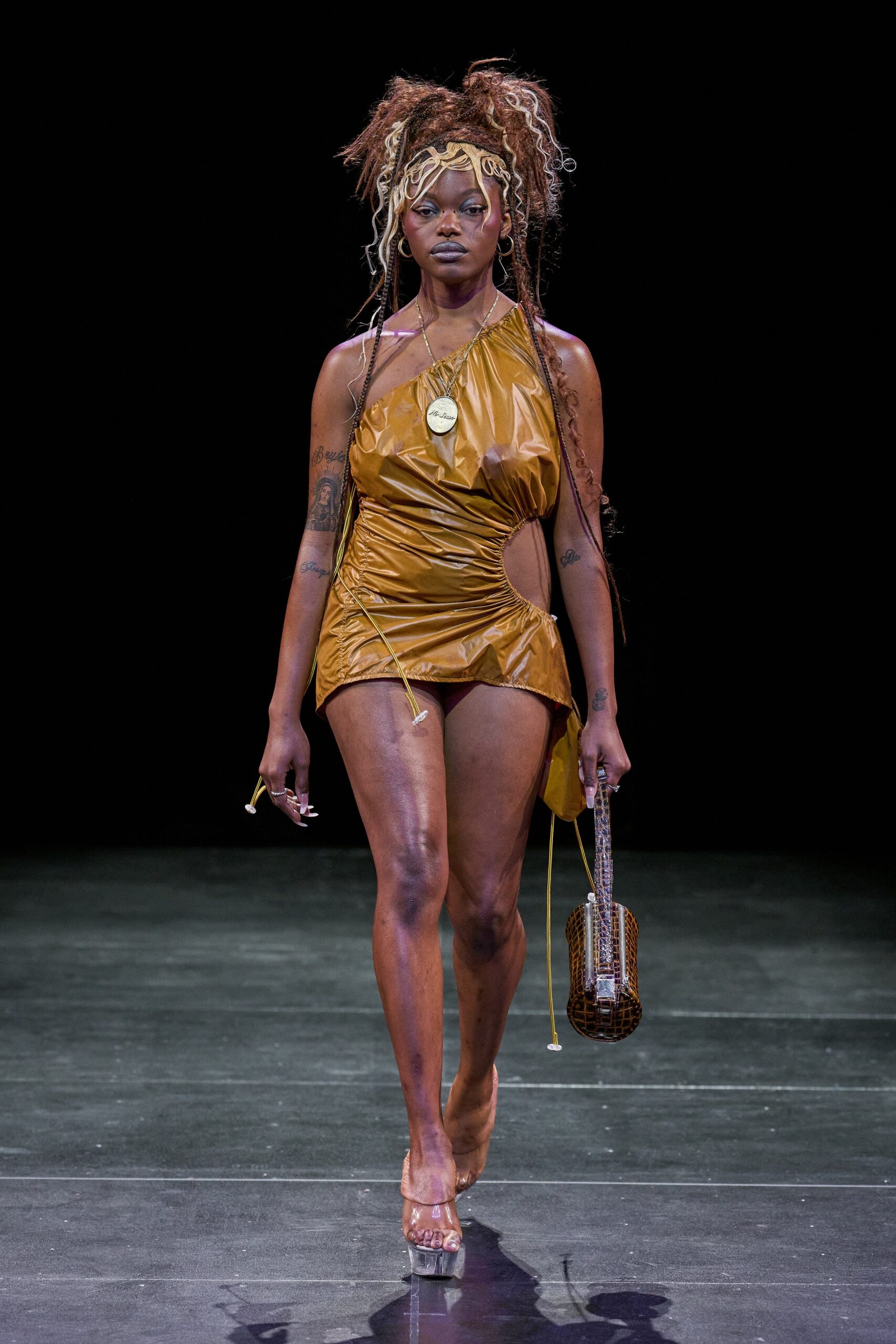 No Sesso S/S 23 Look 19