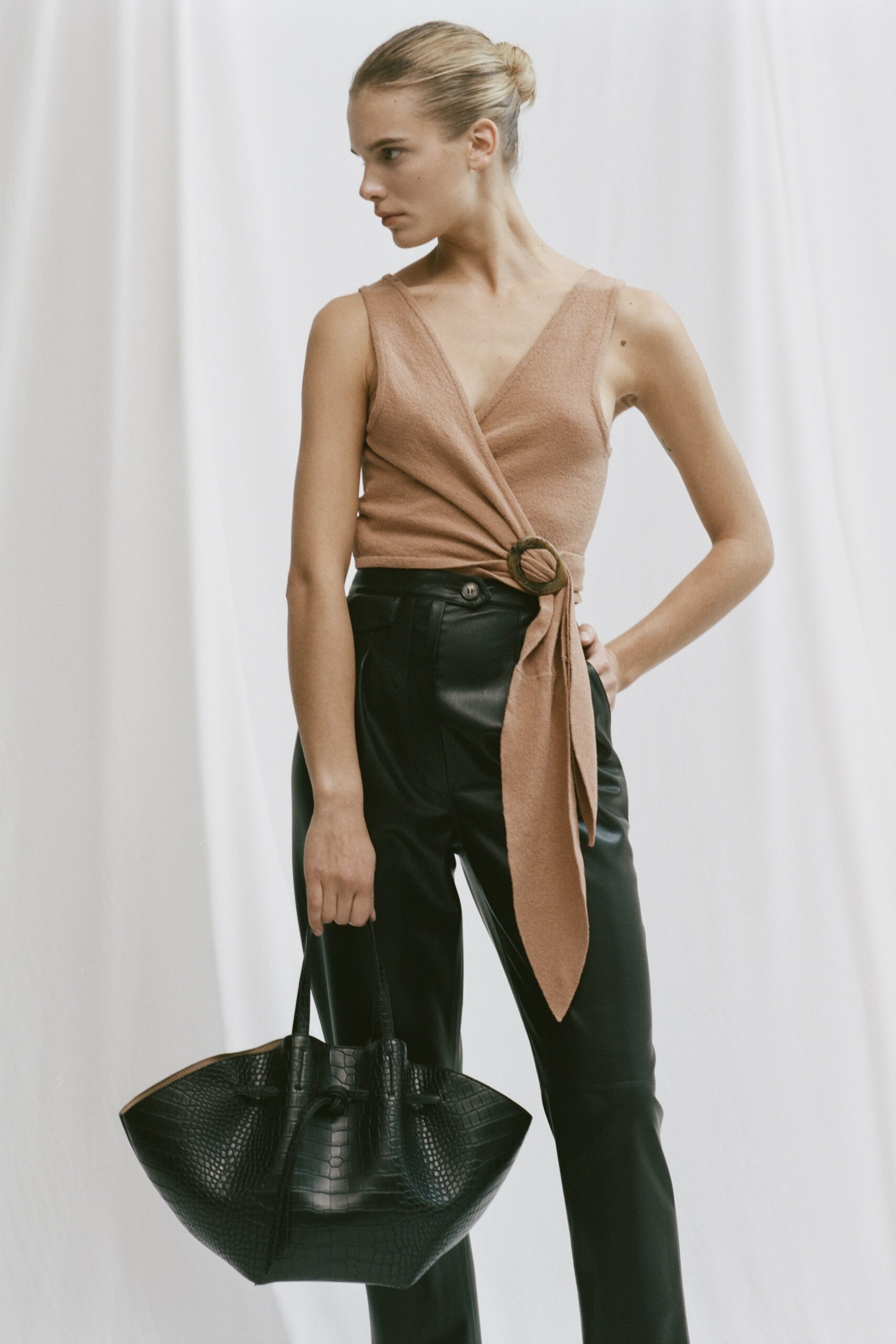 Nanushka F/W 19 Look 19