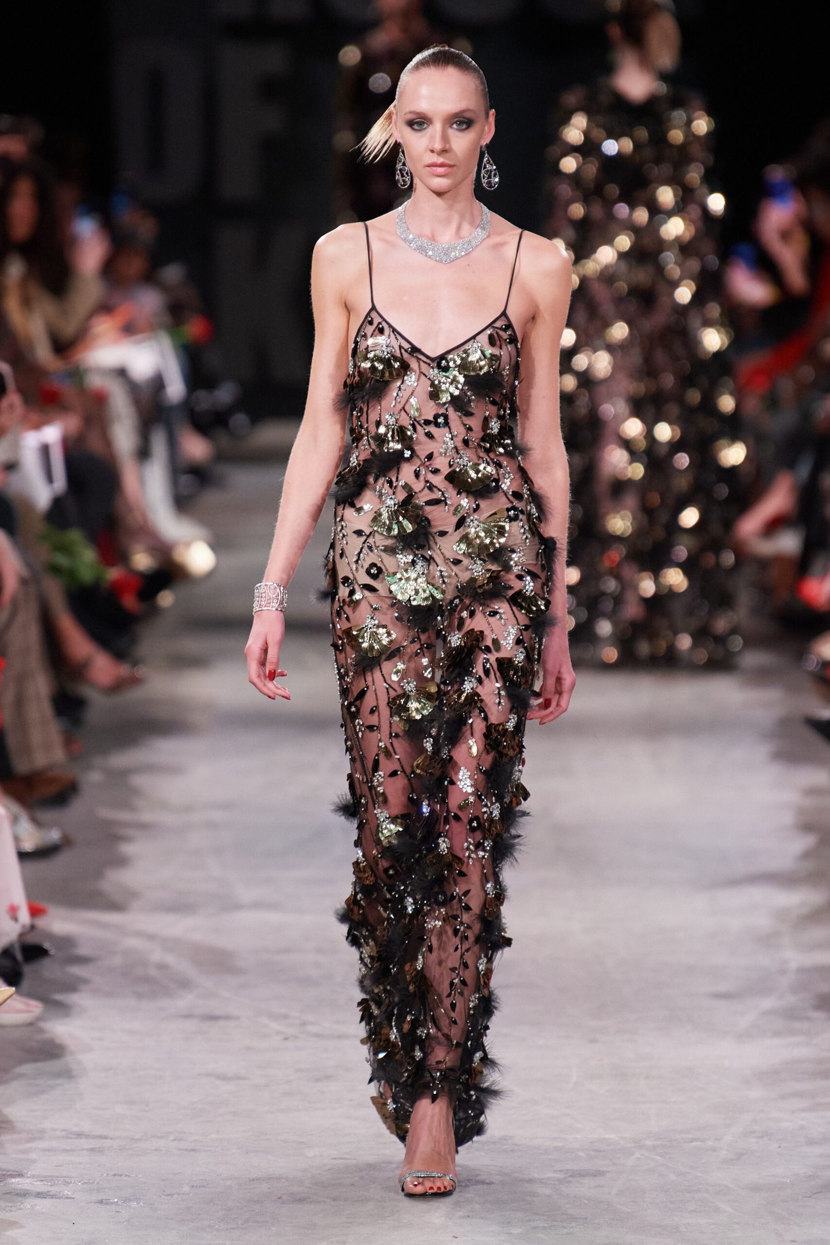 Naeem Khan F/W 23 Look 20