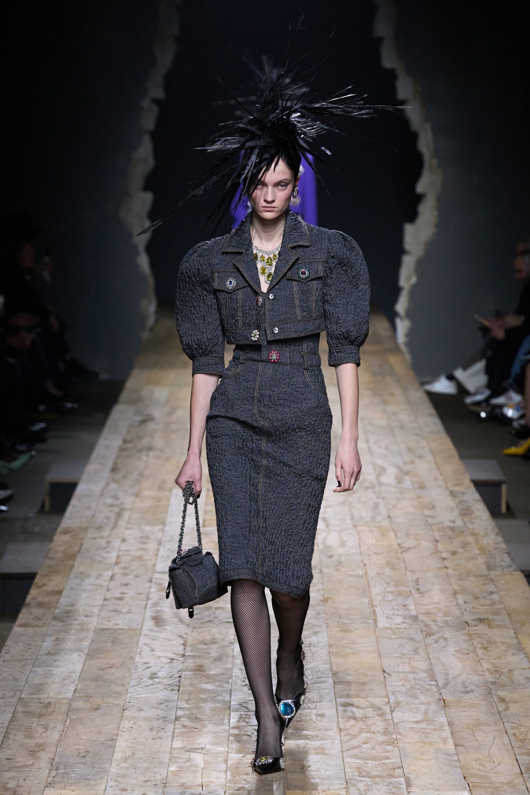 Moschino F/W 23 Look 21
