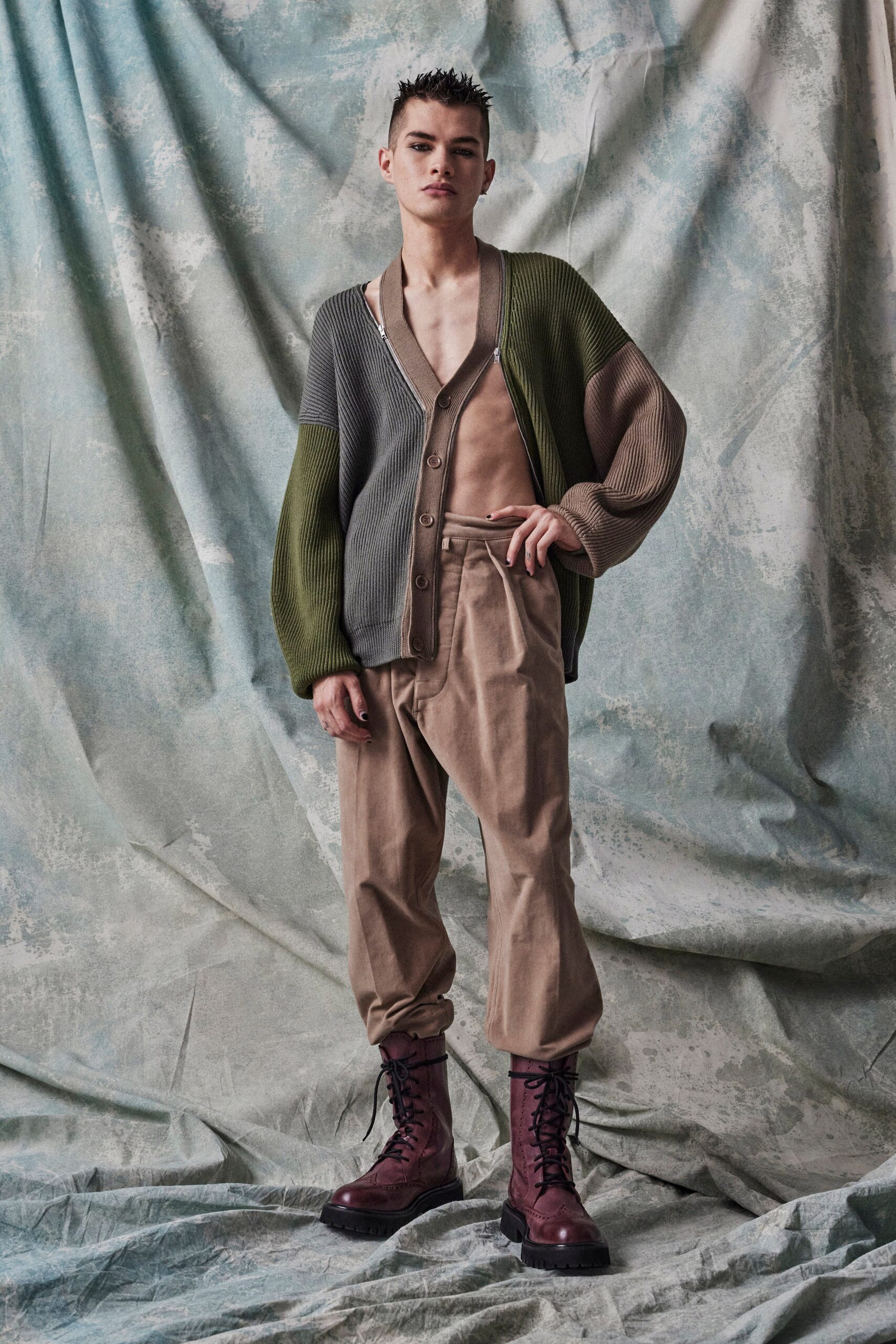 Moschino F/W 23 Look 21