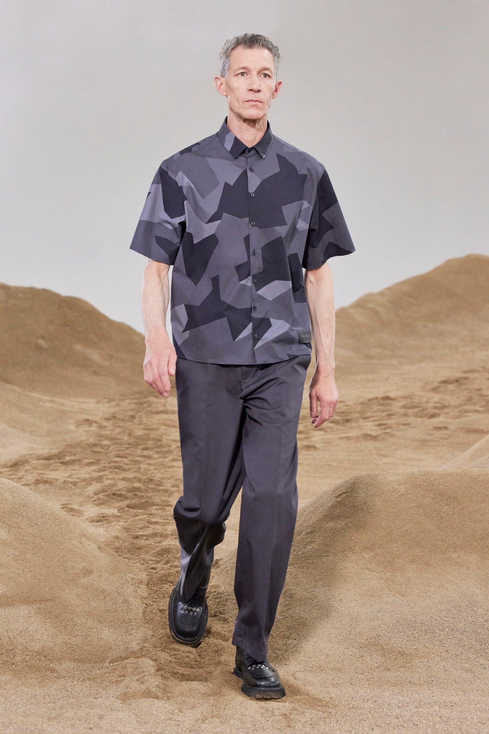 Neil Barrett S/S 23 Menswear Look 21