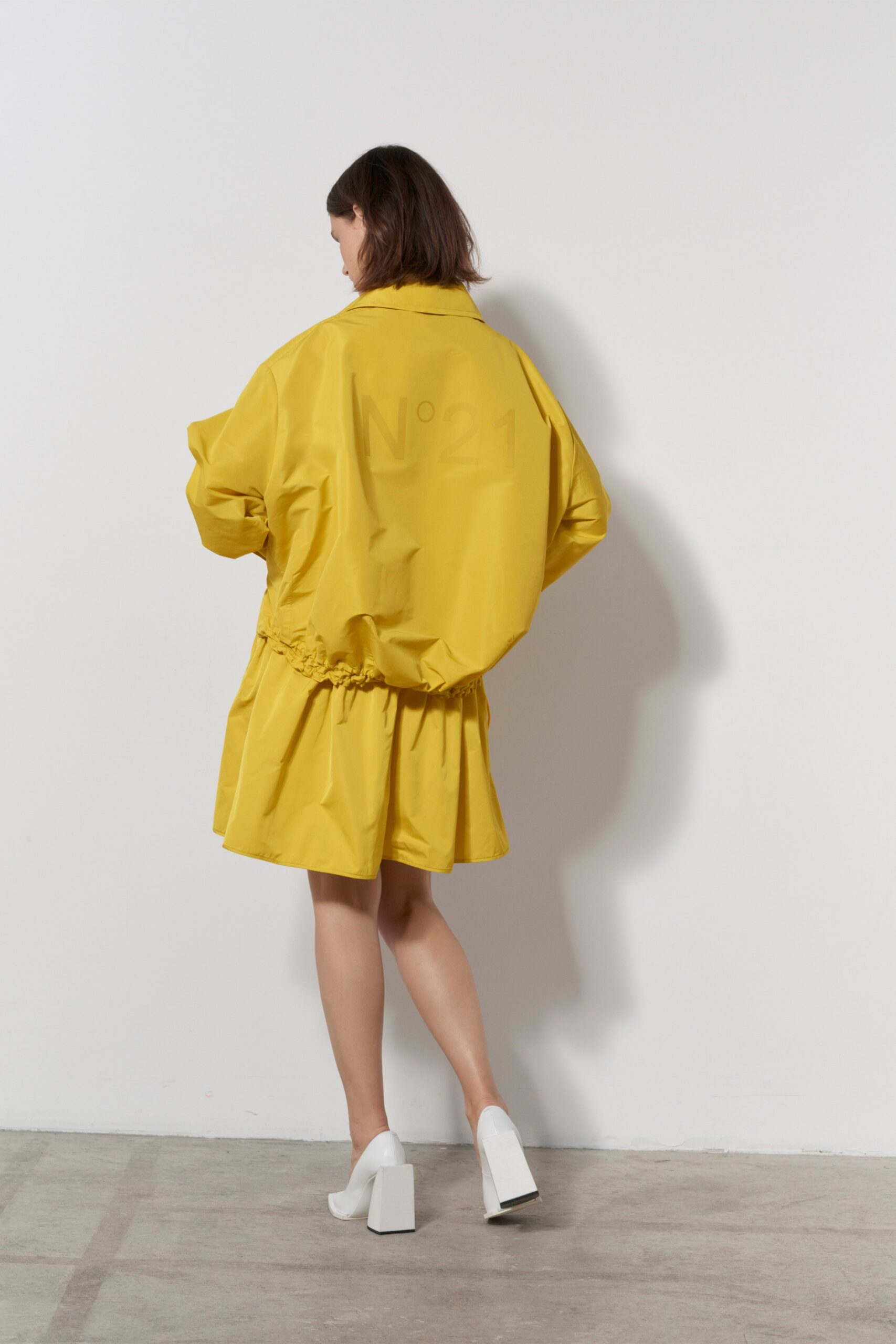 No. 21 Resort 20 Look 21