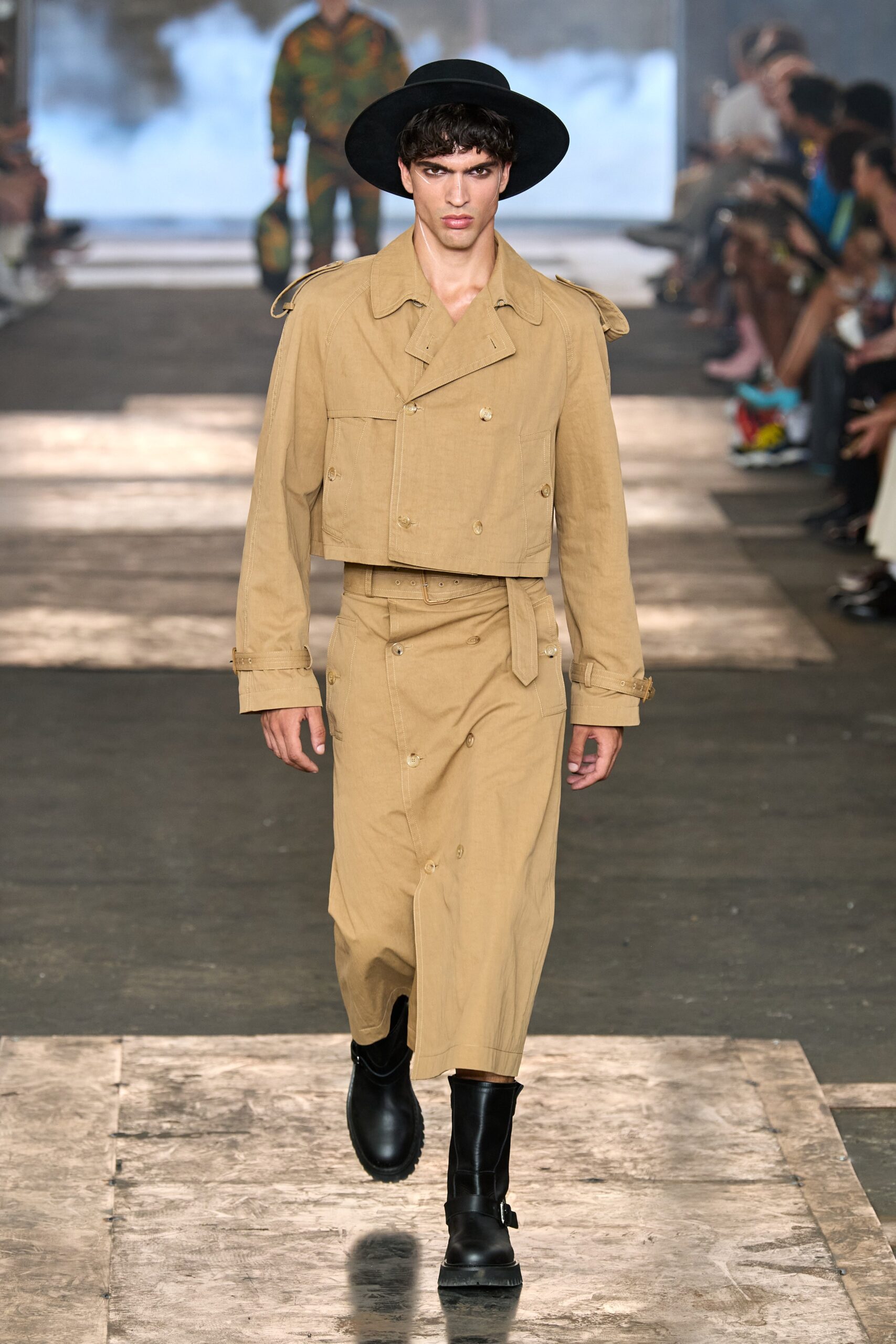 Moschino S/S 23 Menswear Look 22