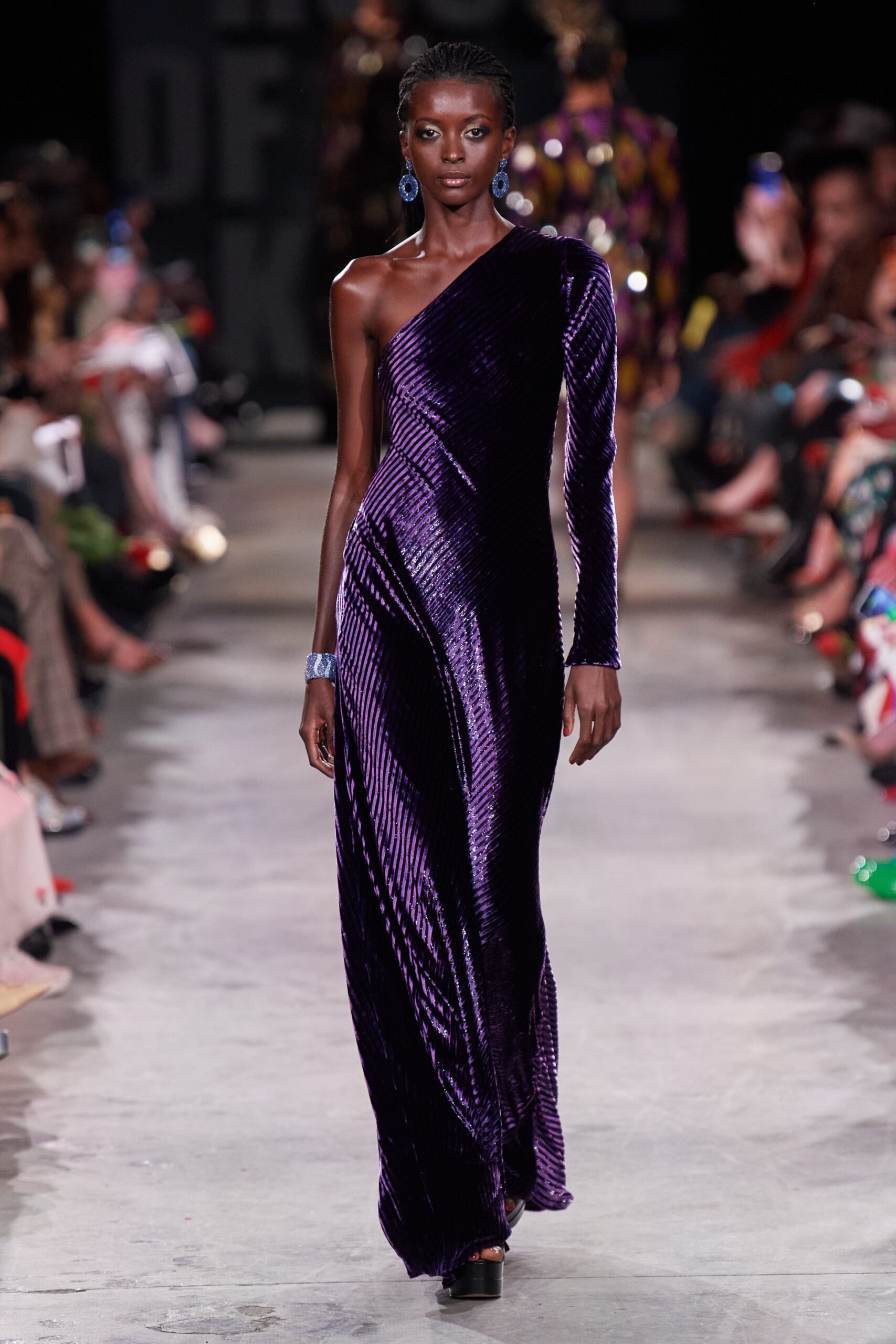 Naeem Khan F/W 23 Look 22