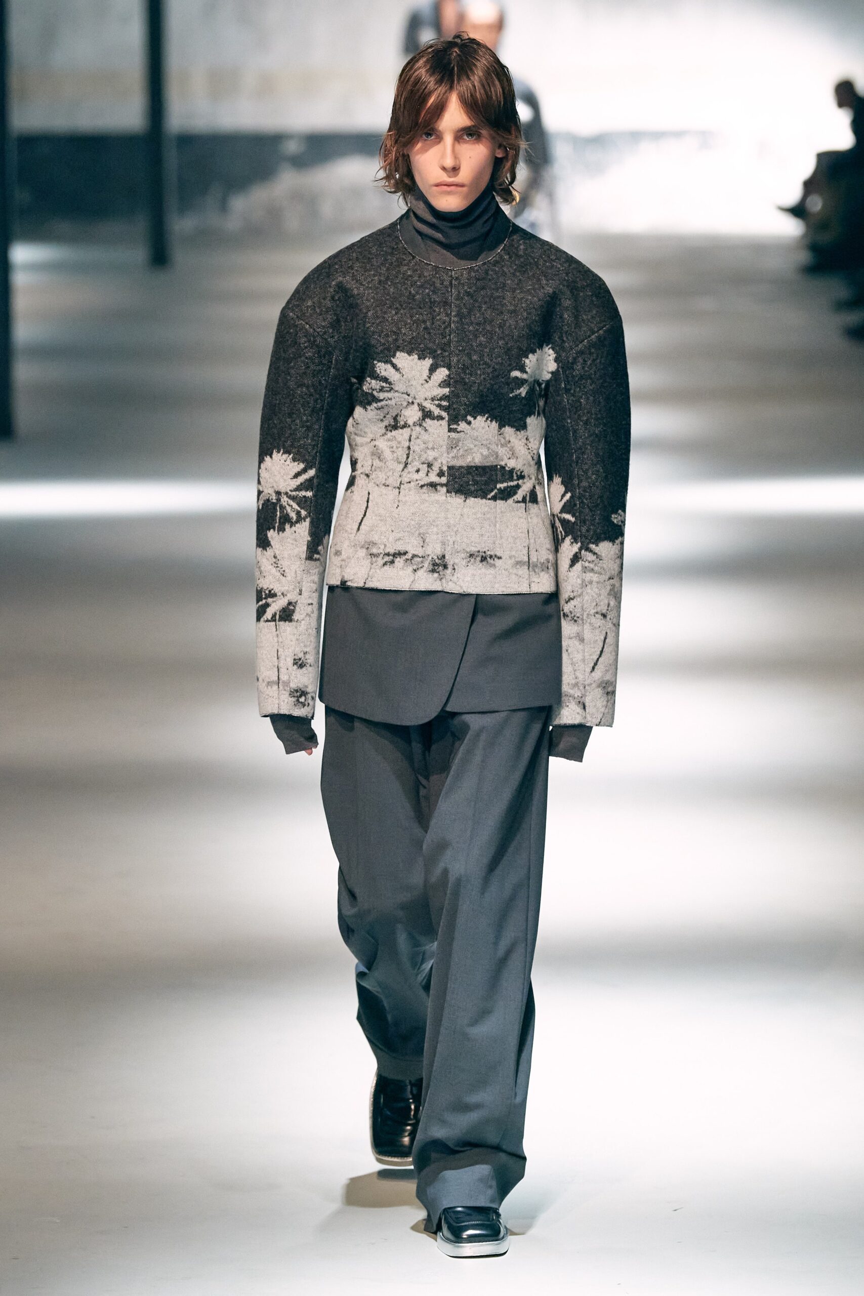 No. 21 F/W 22 Look 22