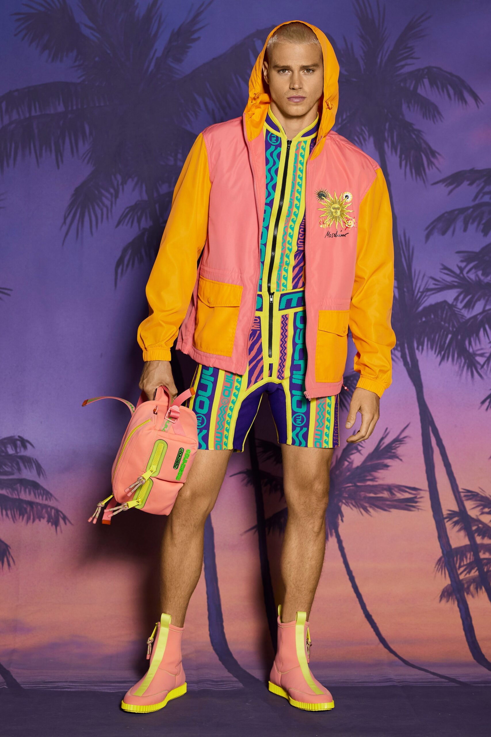 Moschino Resort 22 Look 23