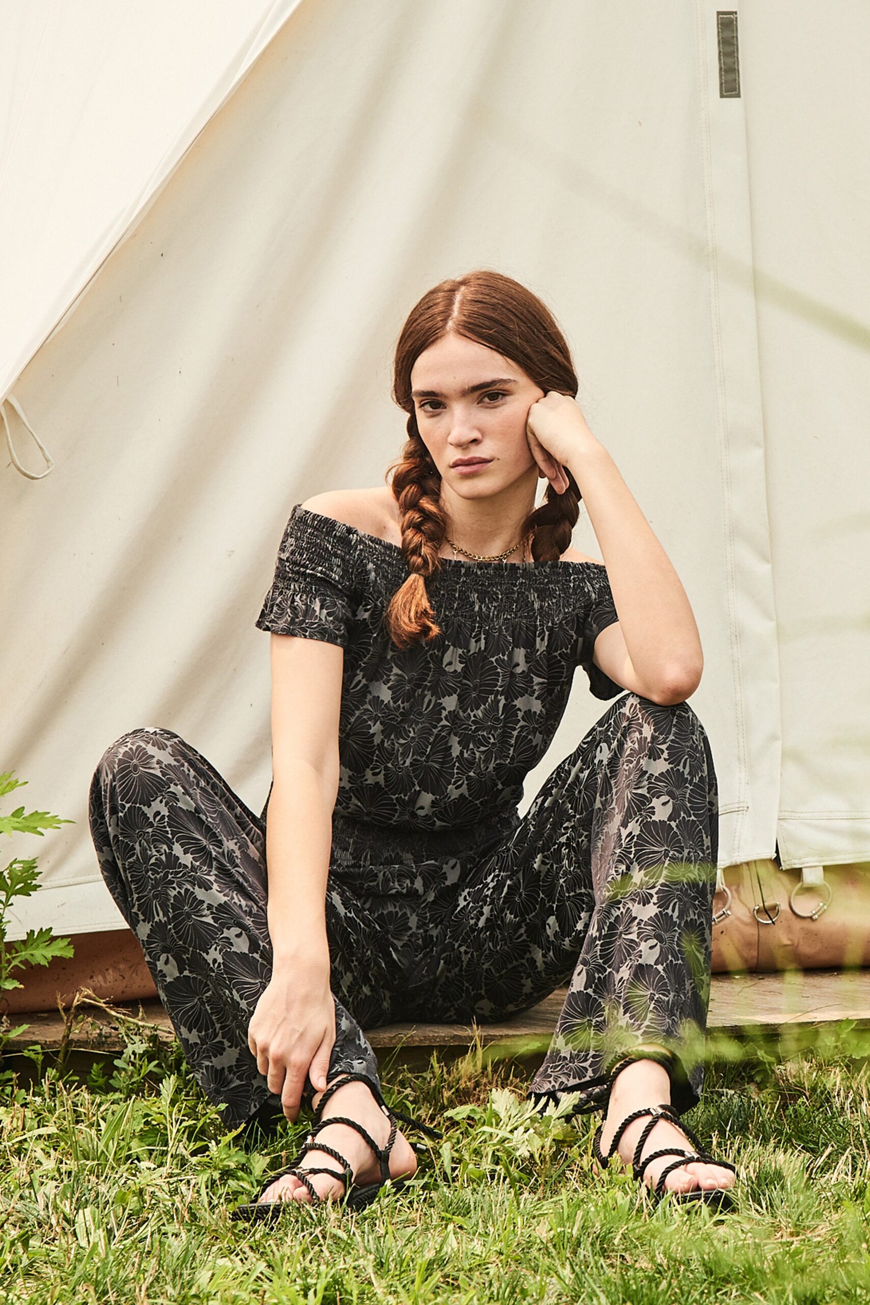 Nicole Miller Resort 22 Look 23