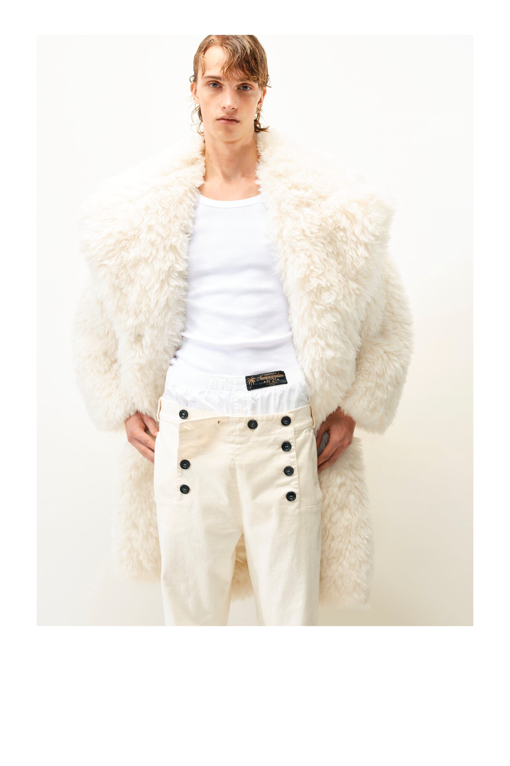 No. 21 F/W 23 Menswear Look 23