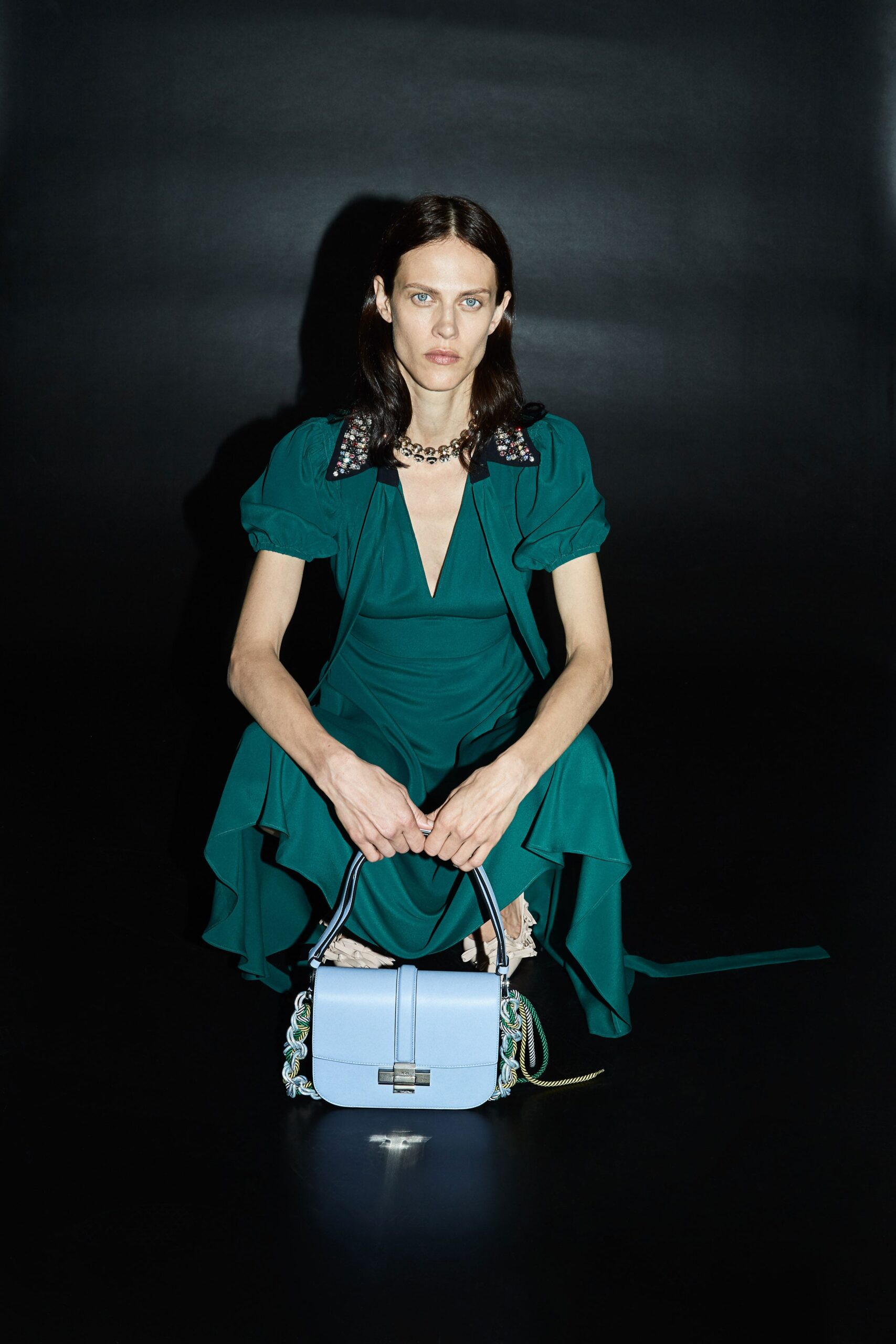 No. 21 Resort 19 Look 23