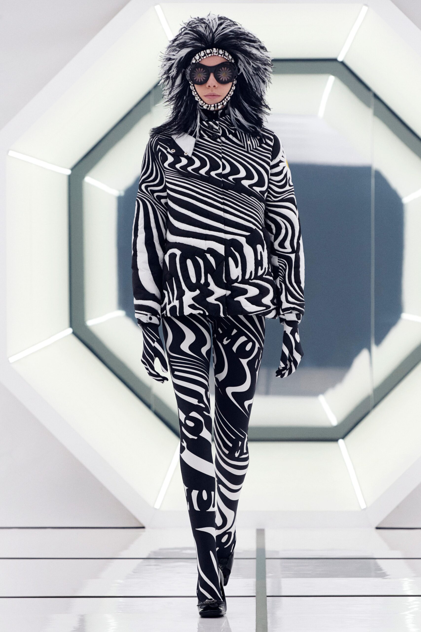 Moncler 8 Richard Quinn F/W 20 Look 24