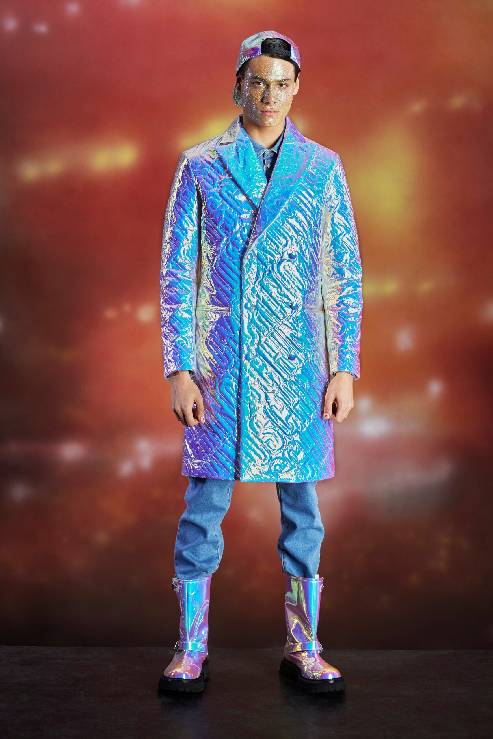 Moschino F/W 22 Look 24