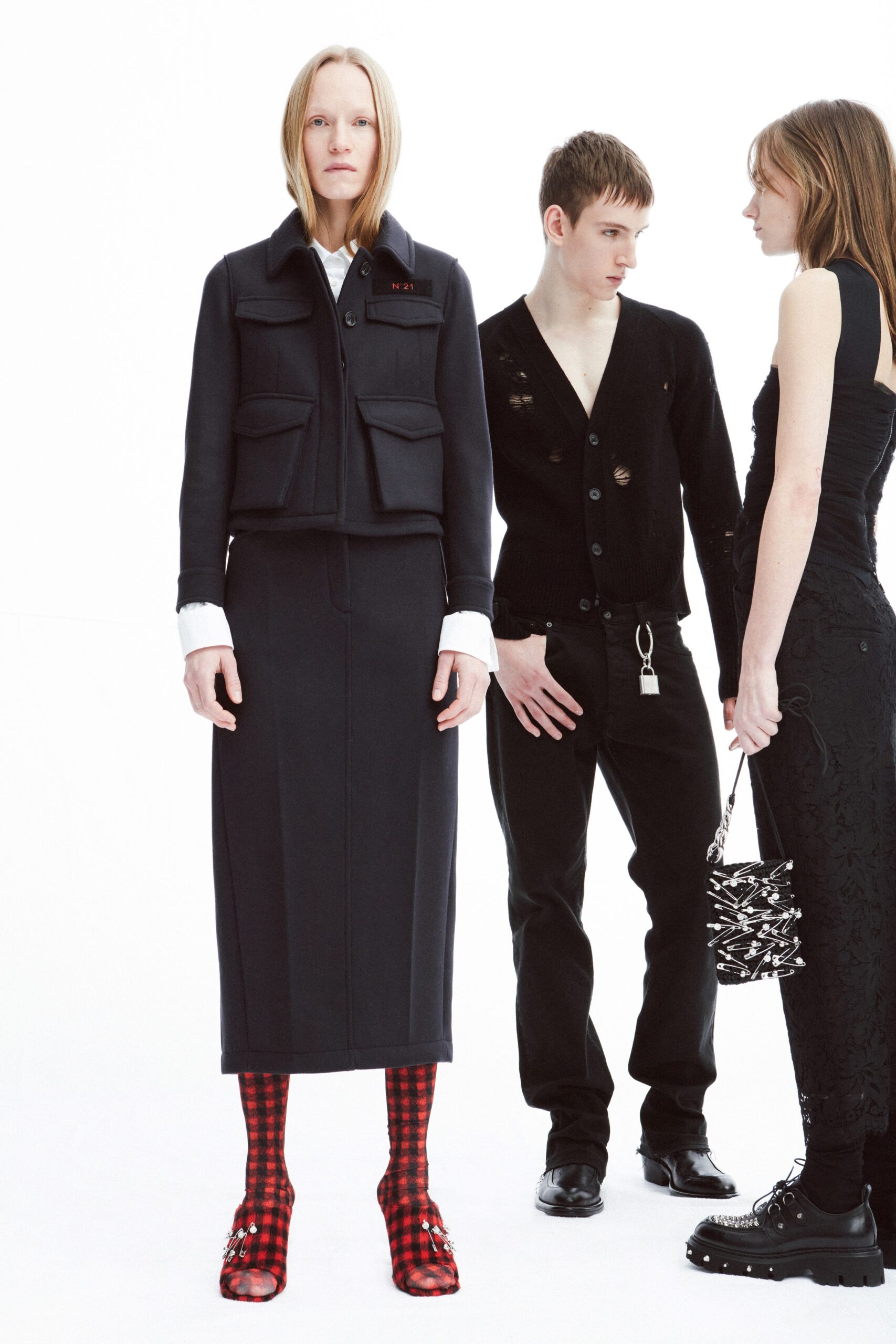 No. 21 F/W 22 Look 24