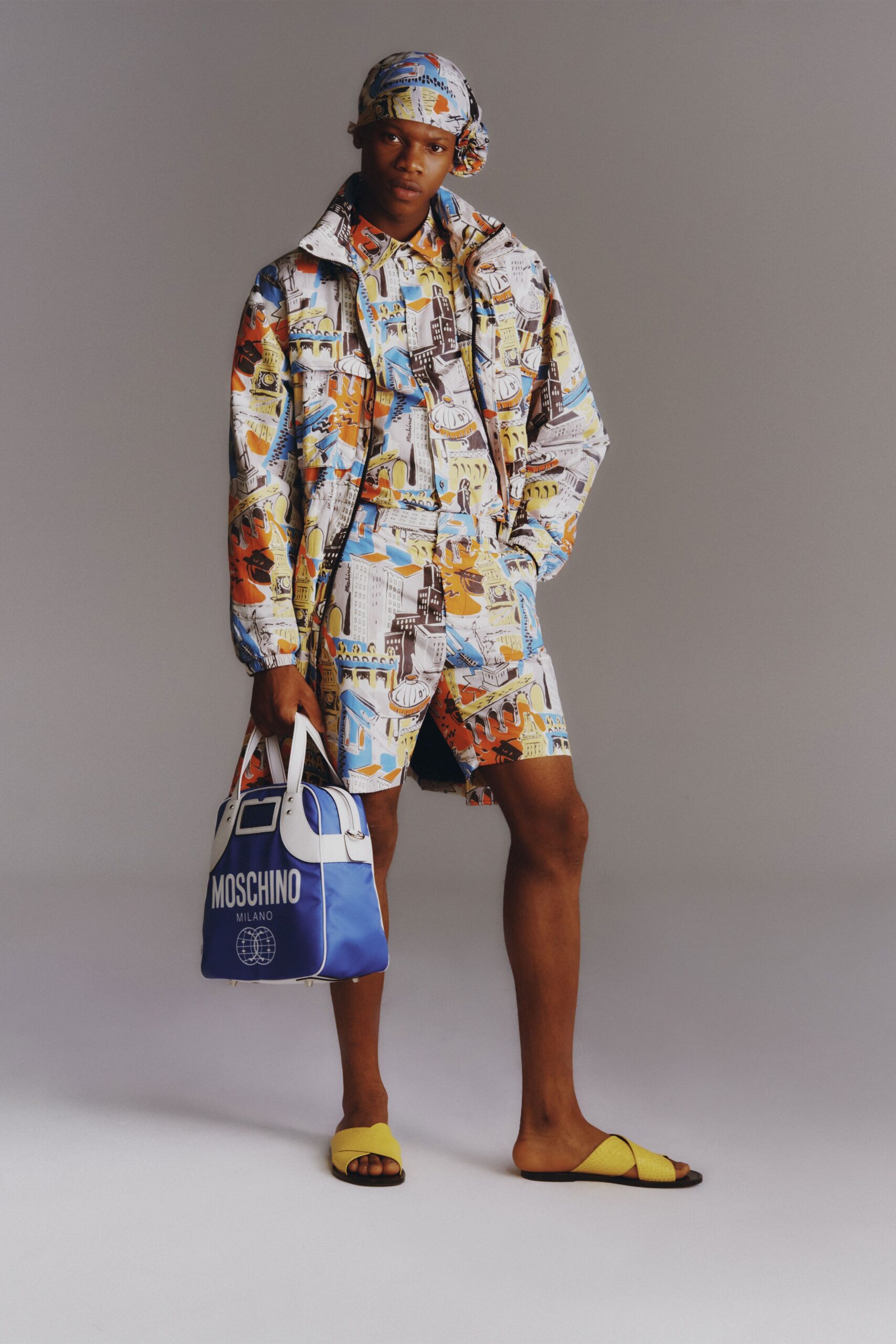 Moschino Resort 23 Look 24