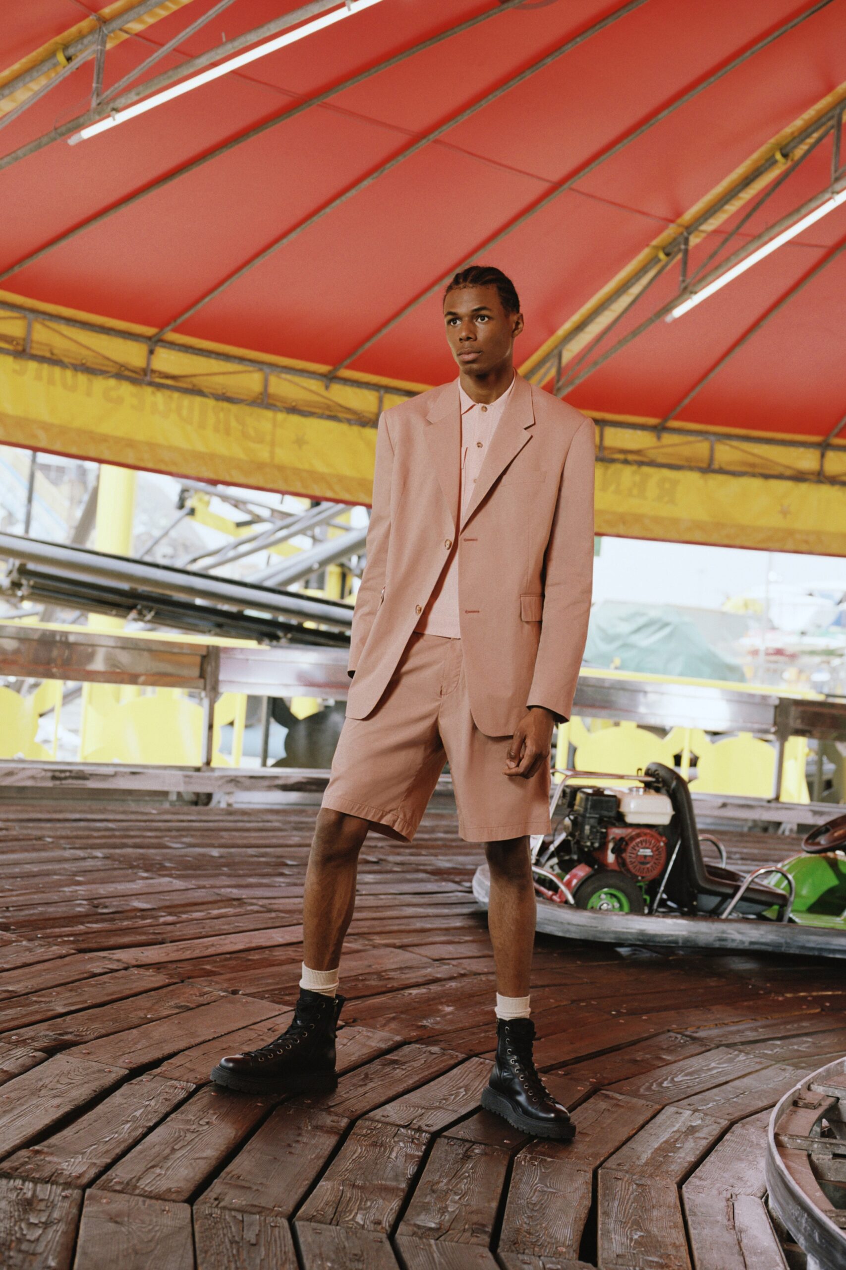 Neil Barrett S/S 22 Menswear Look 25