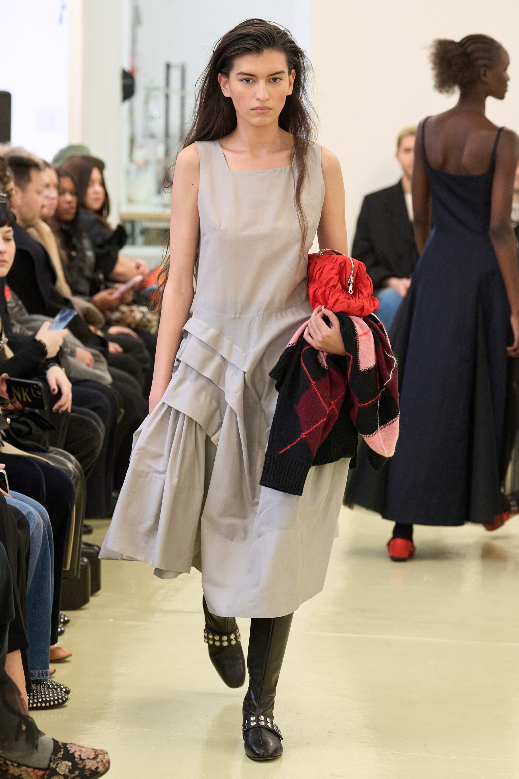Molly Goddard F/W 23 Look 25