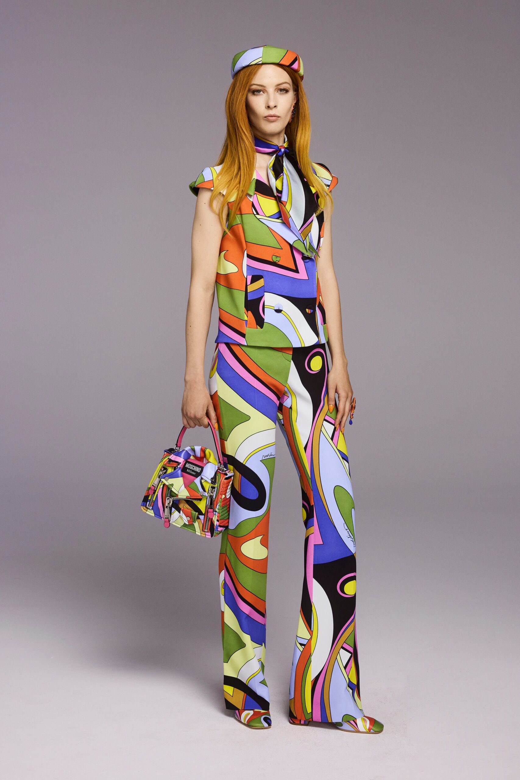 Moschino Resort 23 Look 25