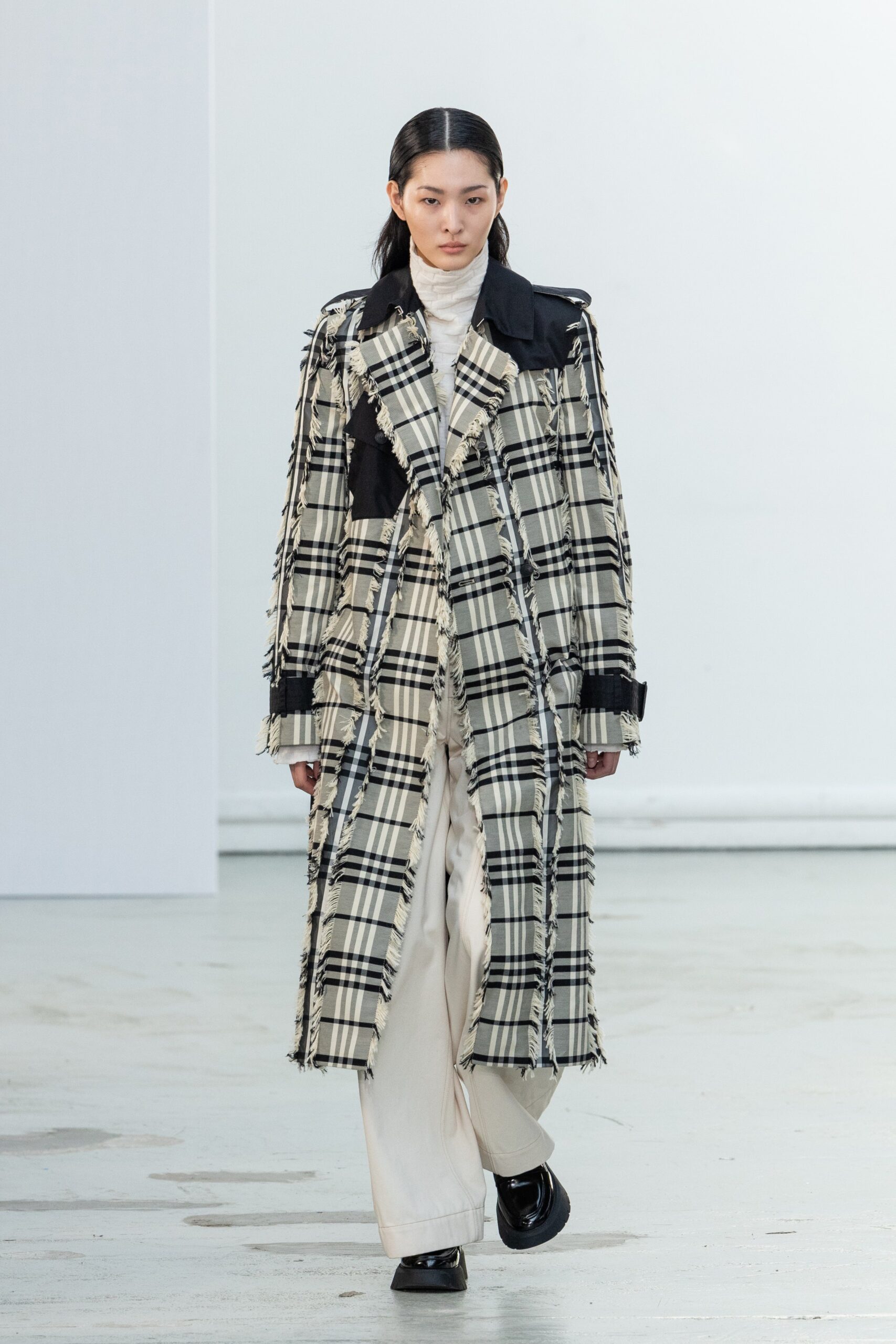 Nehera F/W 23 Look 25