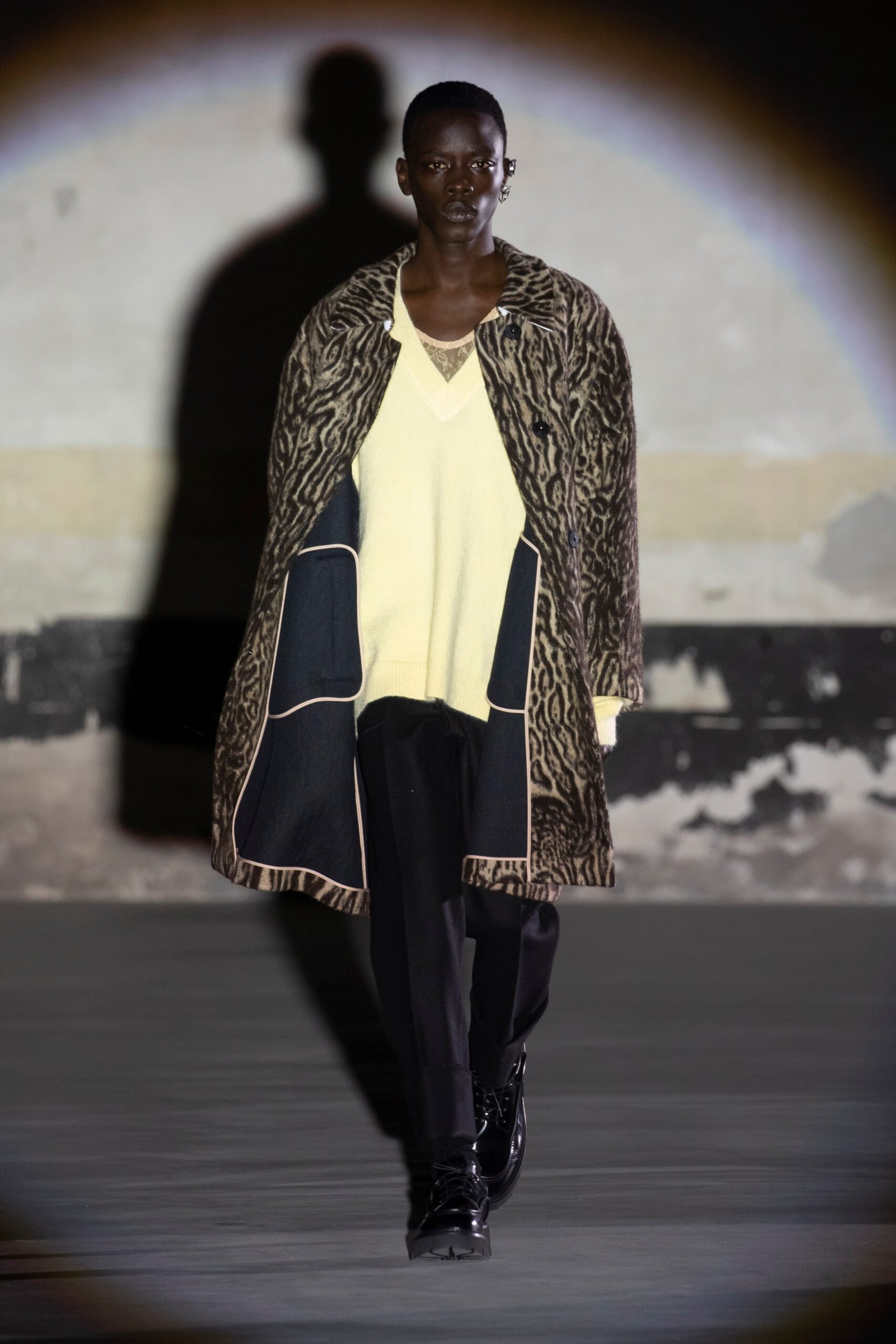 No. 21 F/W 21 Look 26