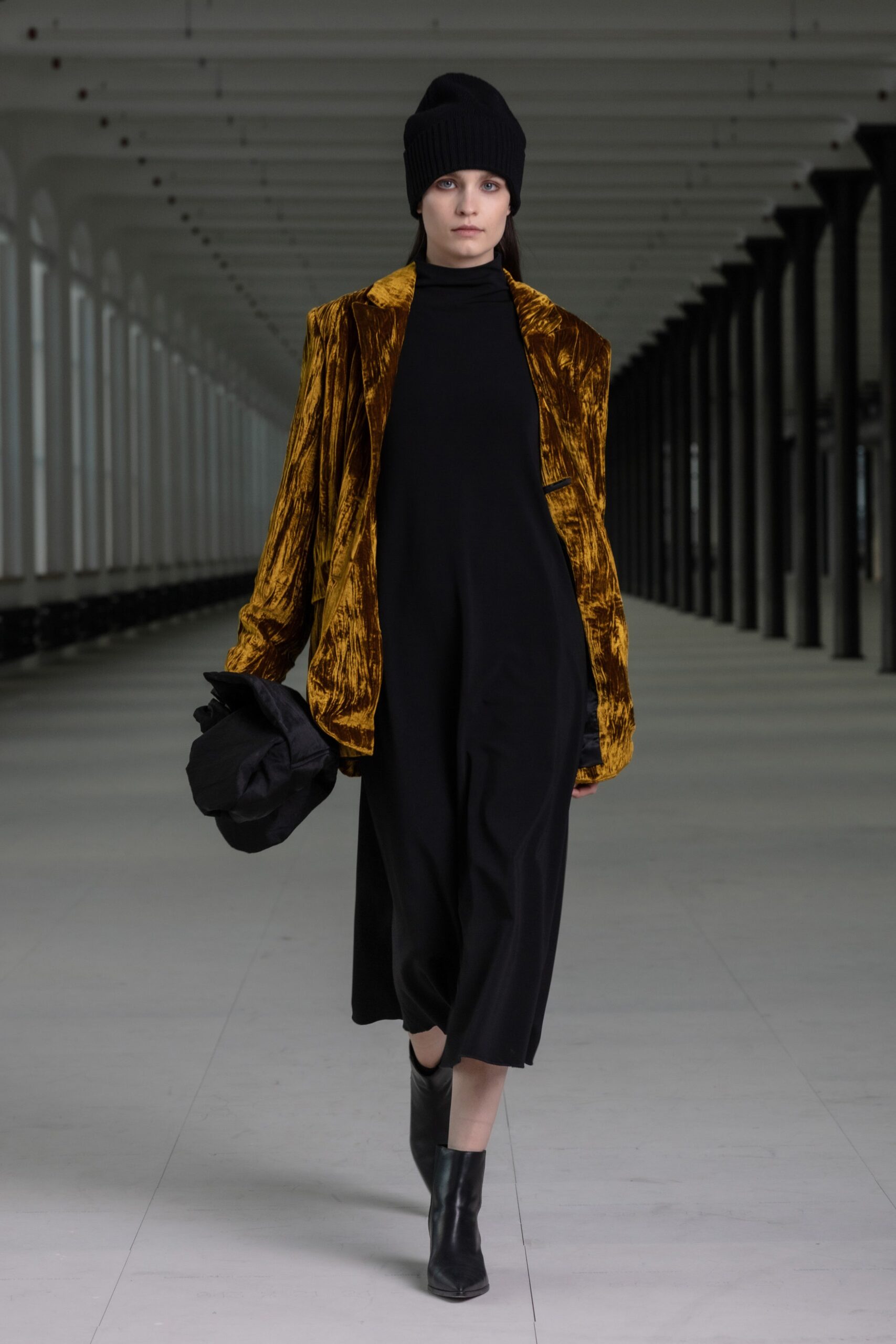 Nehera F/W 21 Look 26