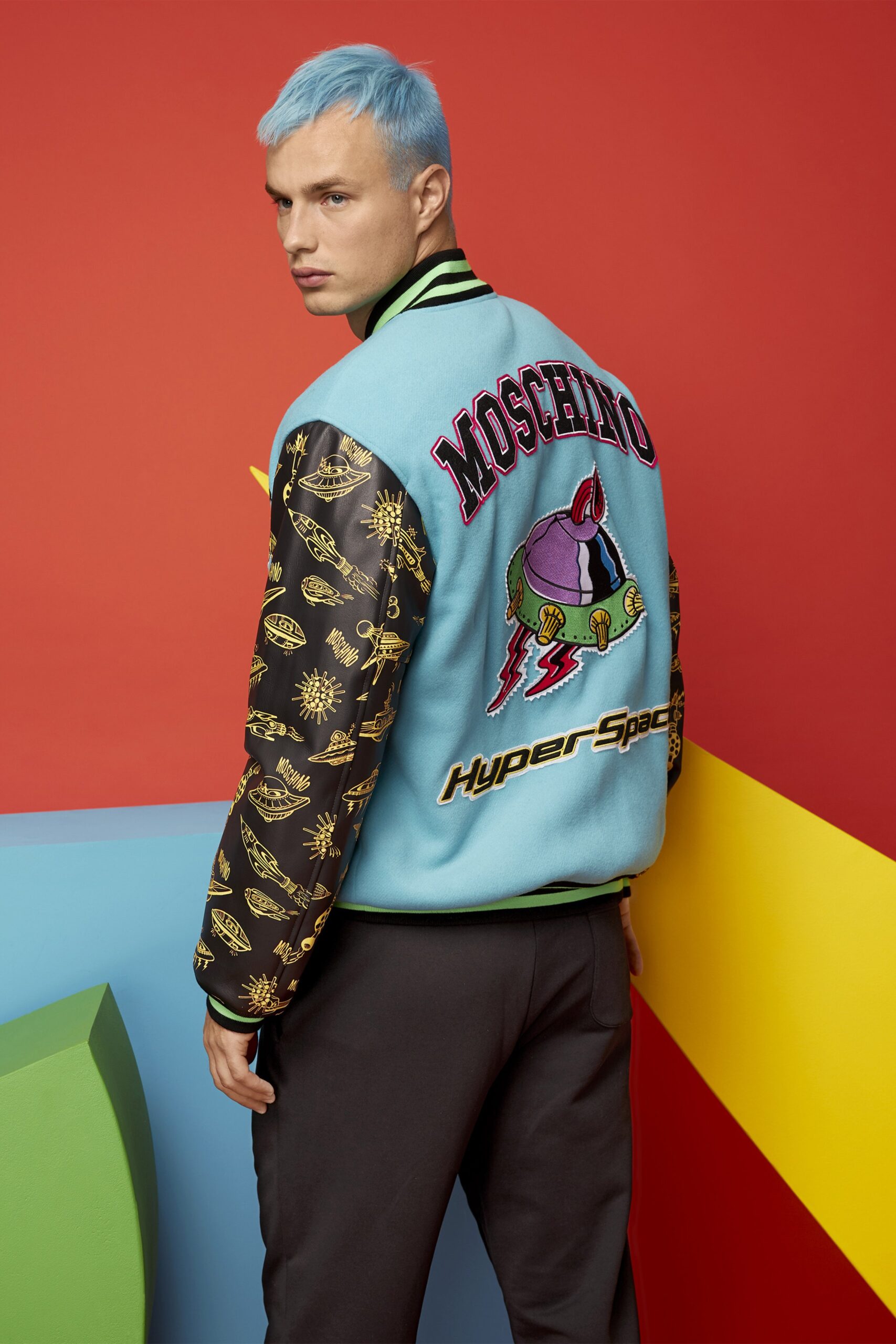 Moschino Resort 21 Look 26