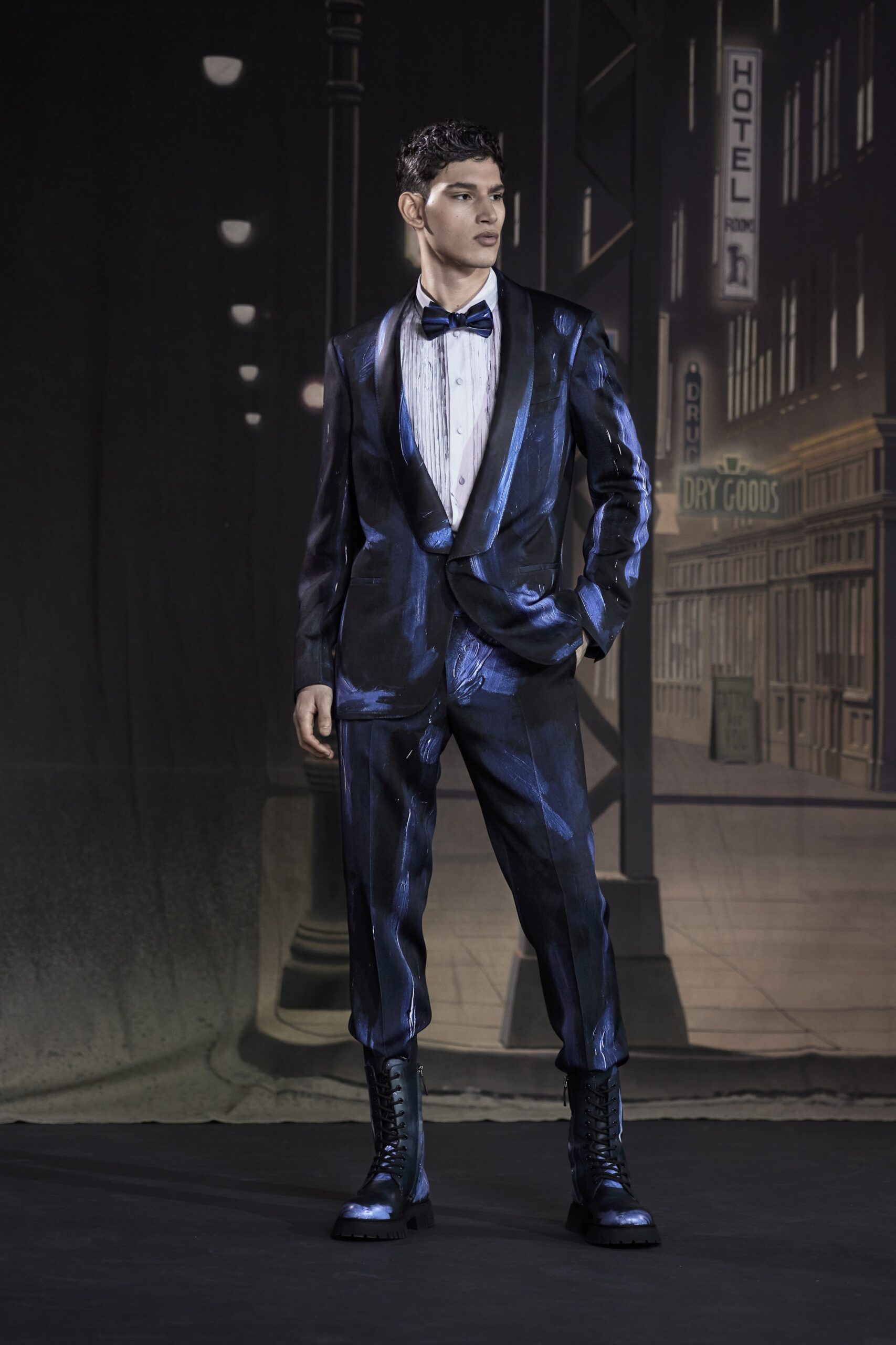 Moschino F/W 21 Menswear Look 27