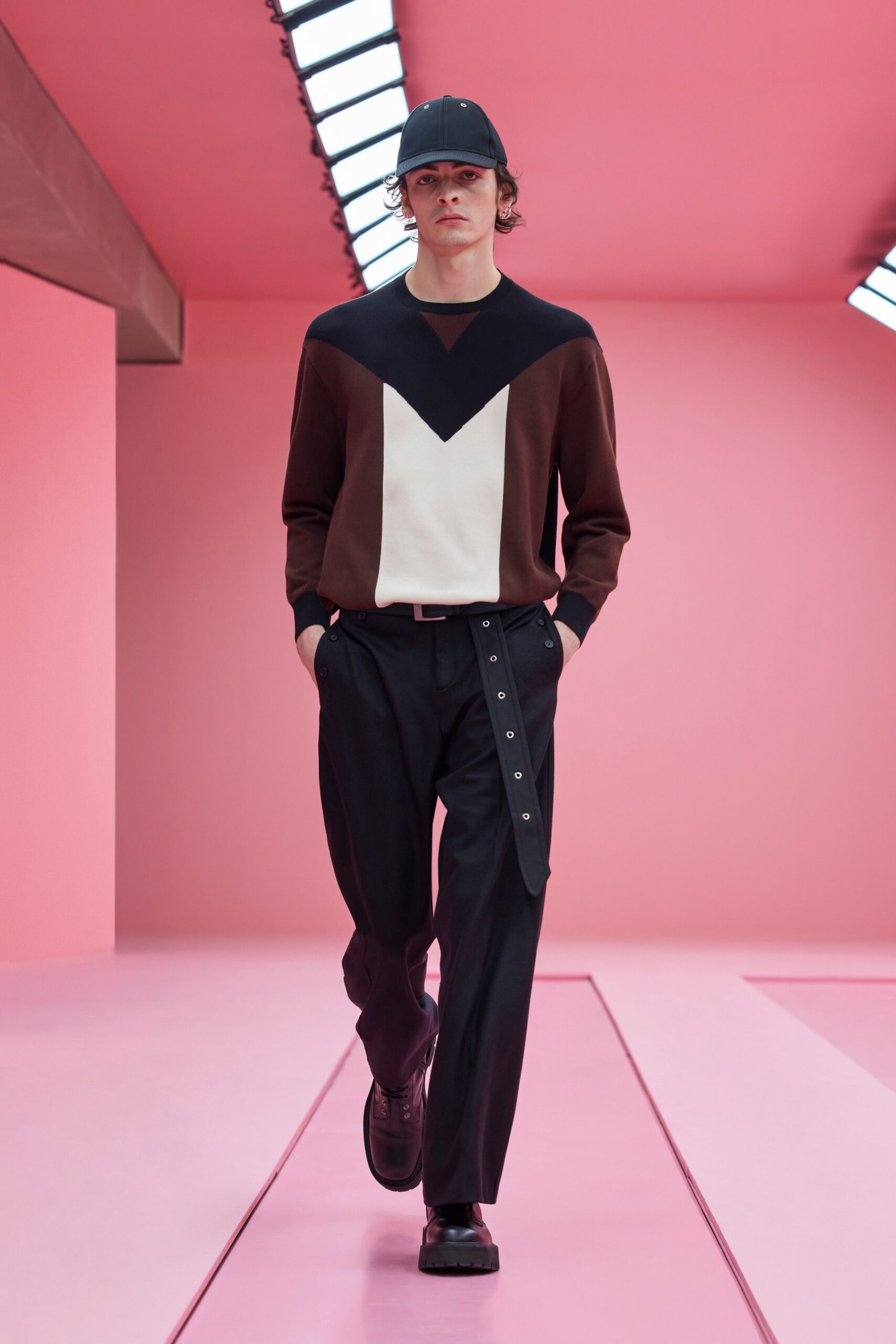 Neil Barrett F/W 22 Menswear Look 27