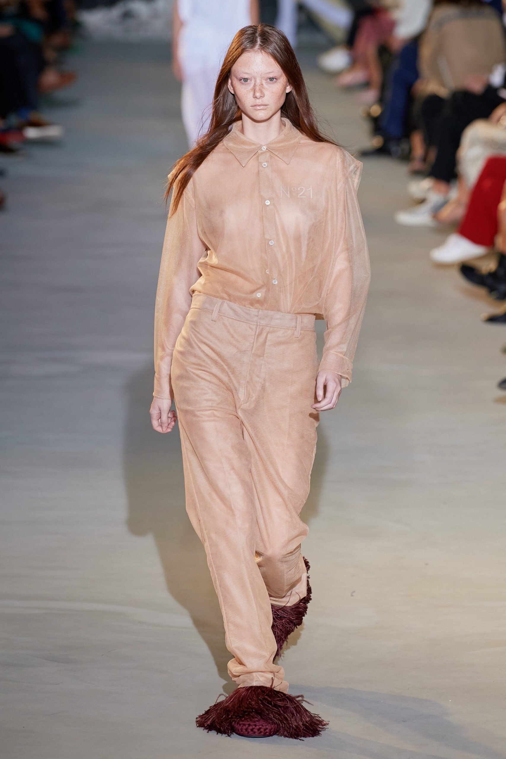 No. 21 S/S 22 Look 27