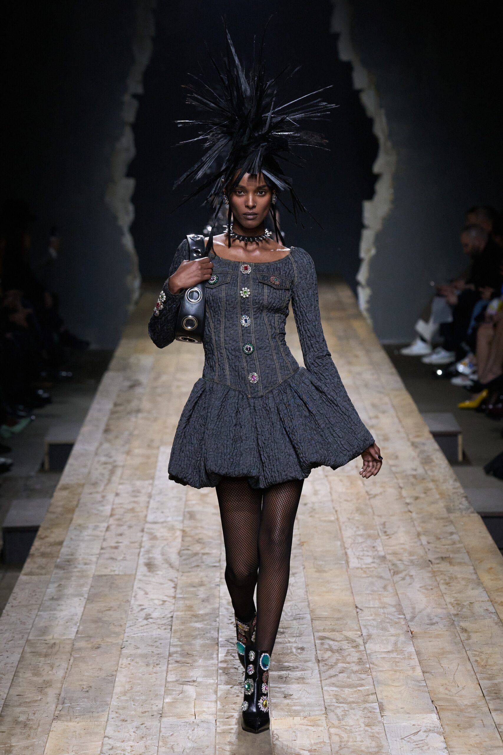 Moschino F/W 23 Look 27