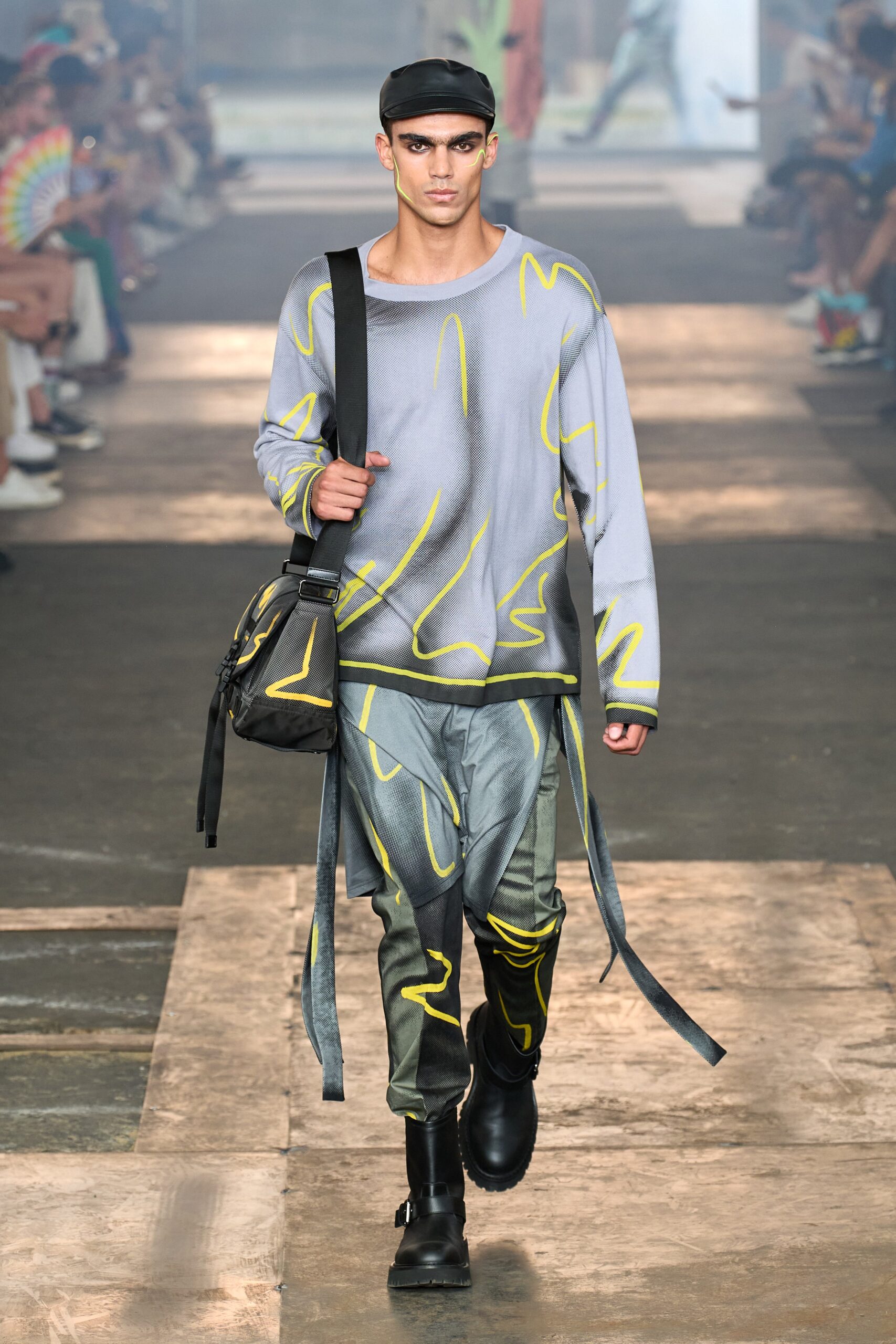 Moschino S/S 23 Menswear Look 27