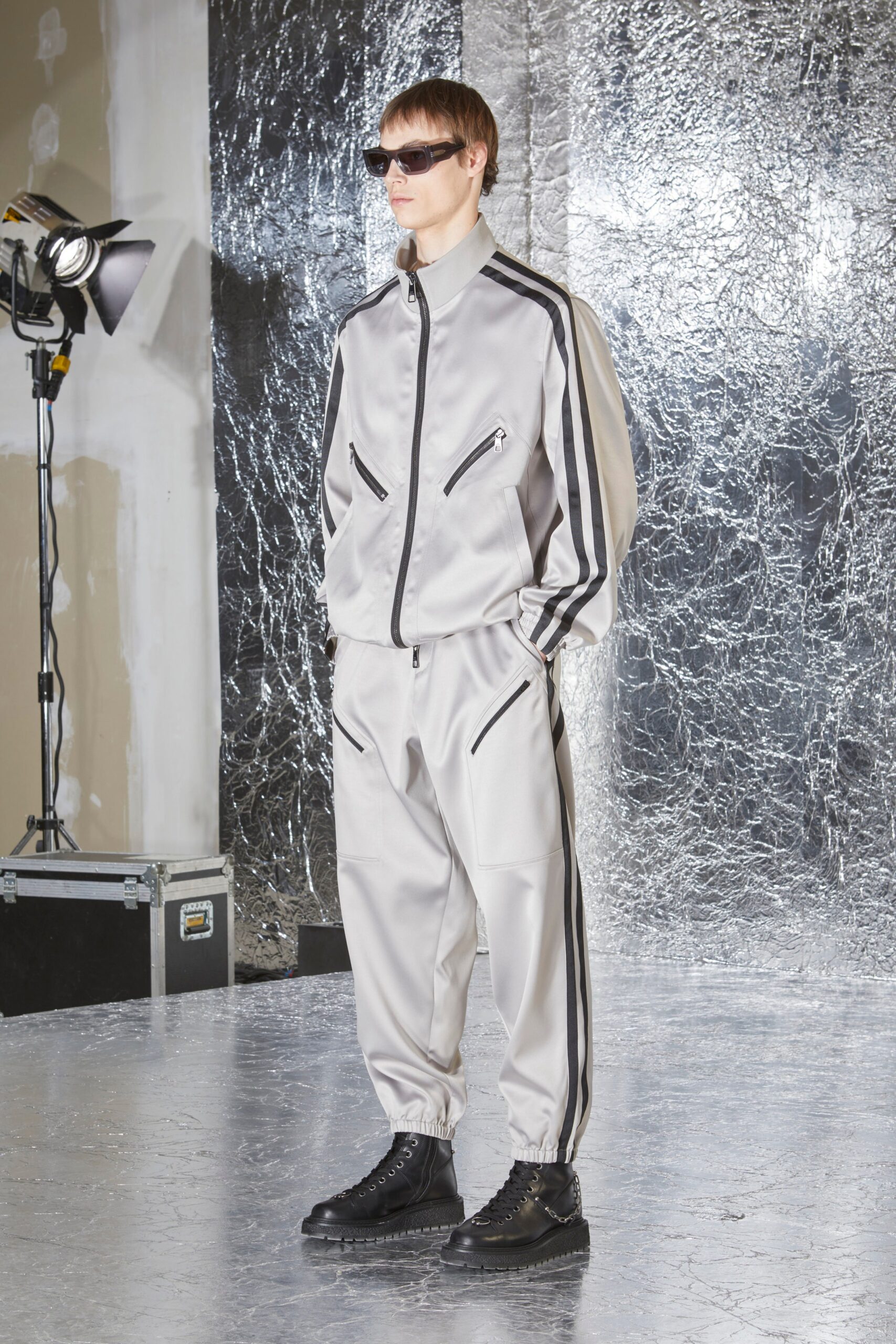 Neil Barrett F/W 23 Menswear Look 27