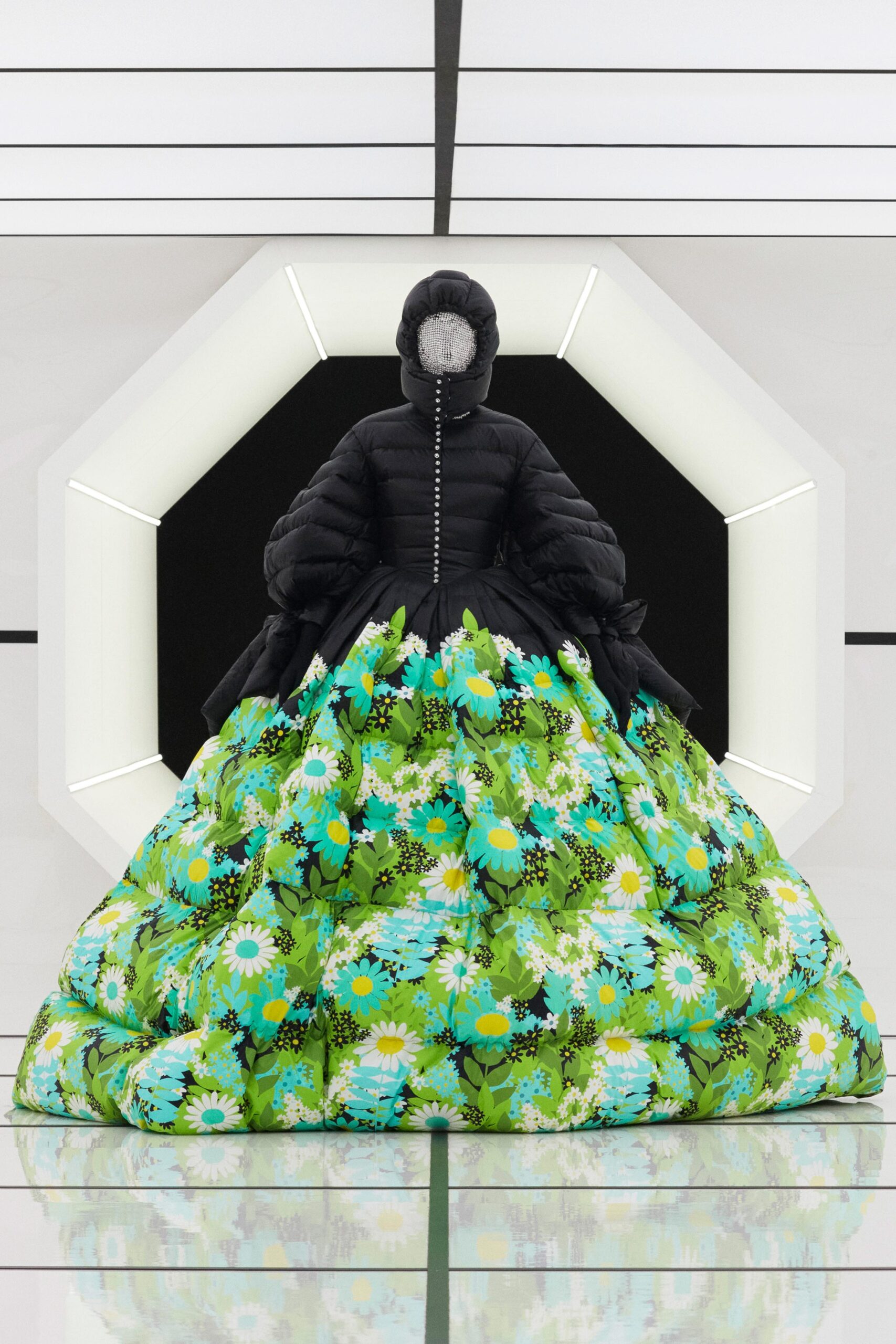 Moncler 8 Richard Quinn F/W 20 Look 28