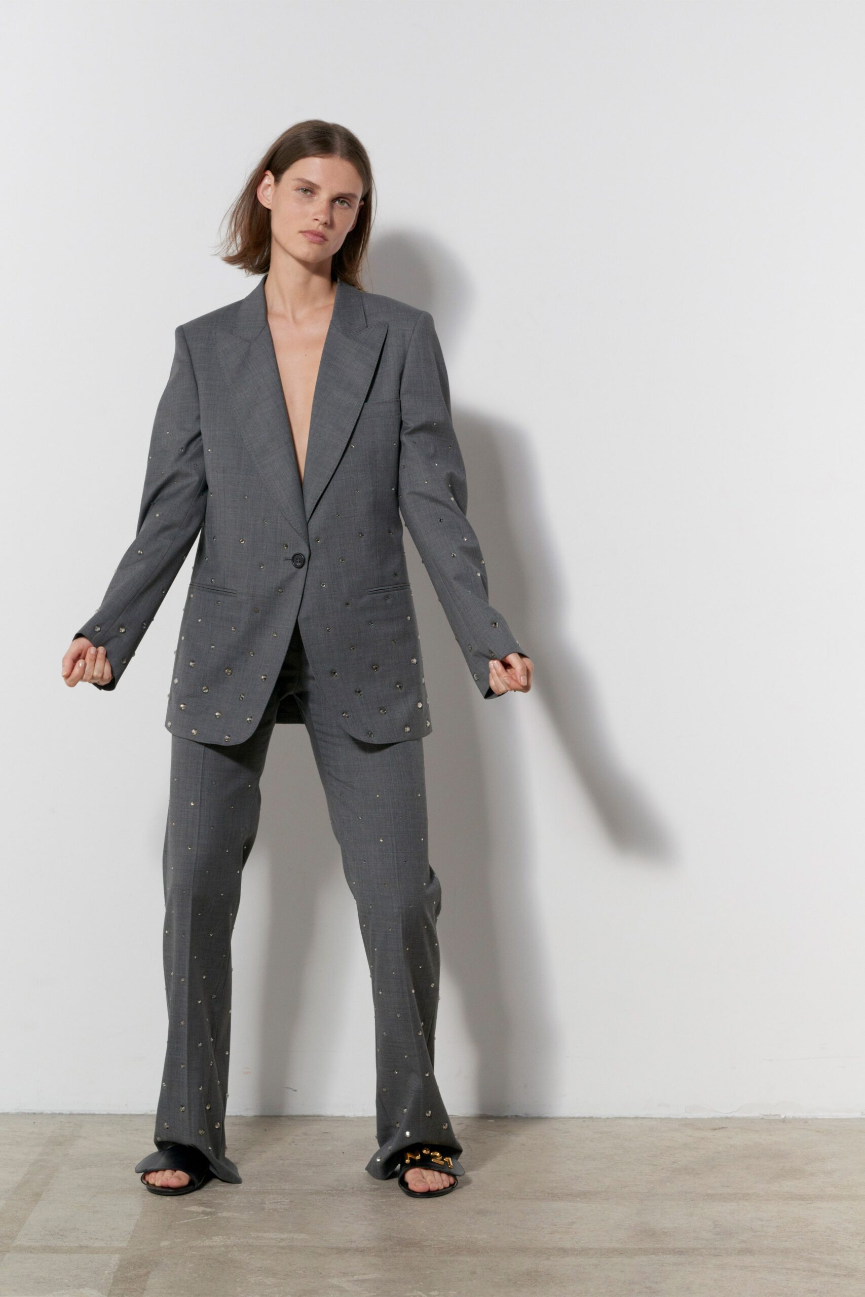 No. 21 Resort 20 Look 26