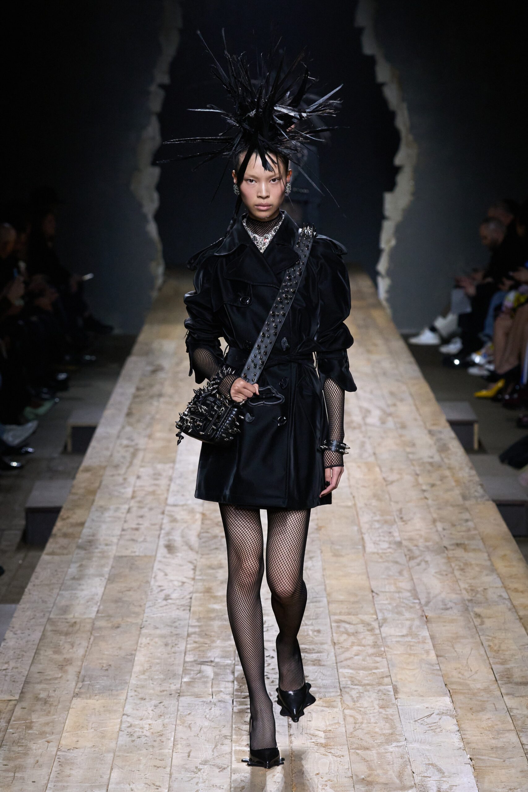 Moschino F/W 23 Look 28