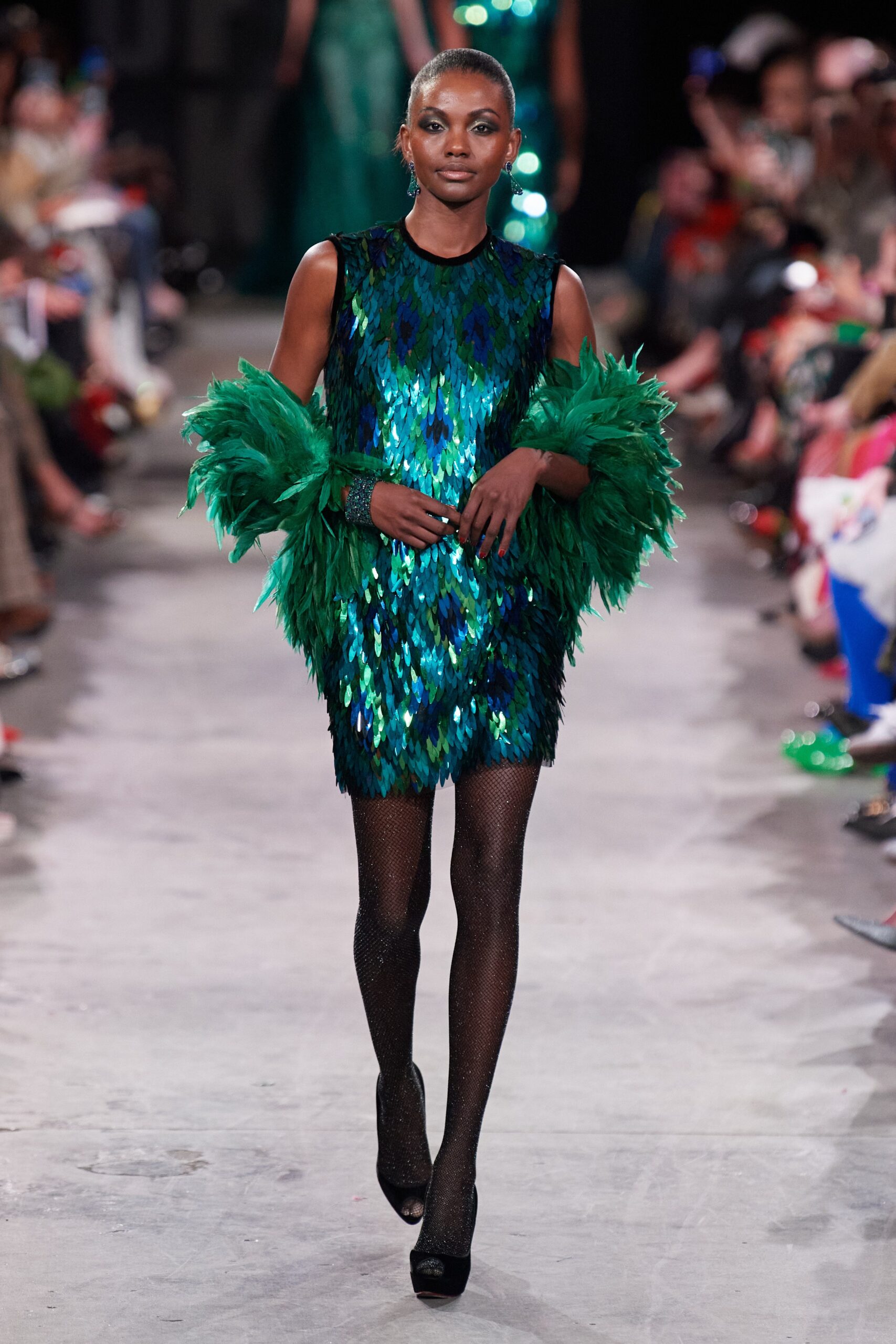 Naeem Khan F/W 23 Look 28