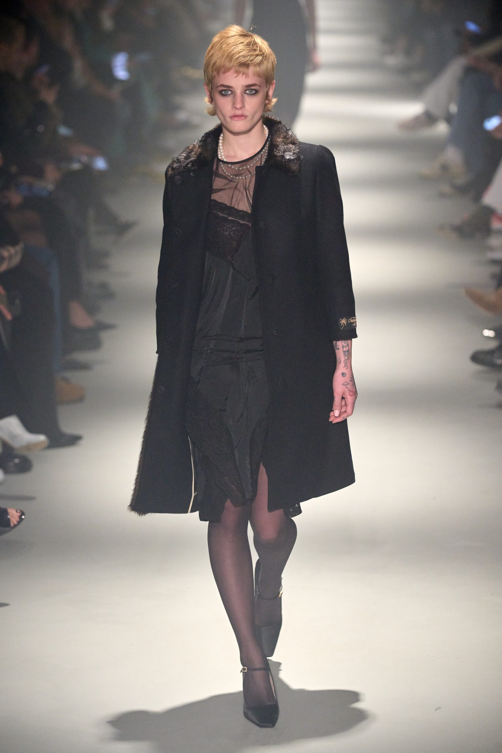 No. 21 F/W 23 Look 28