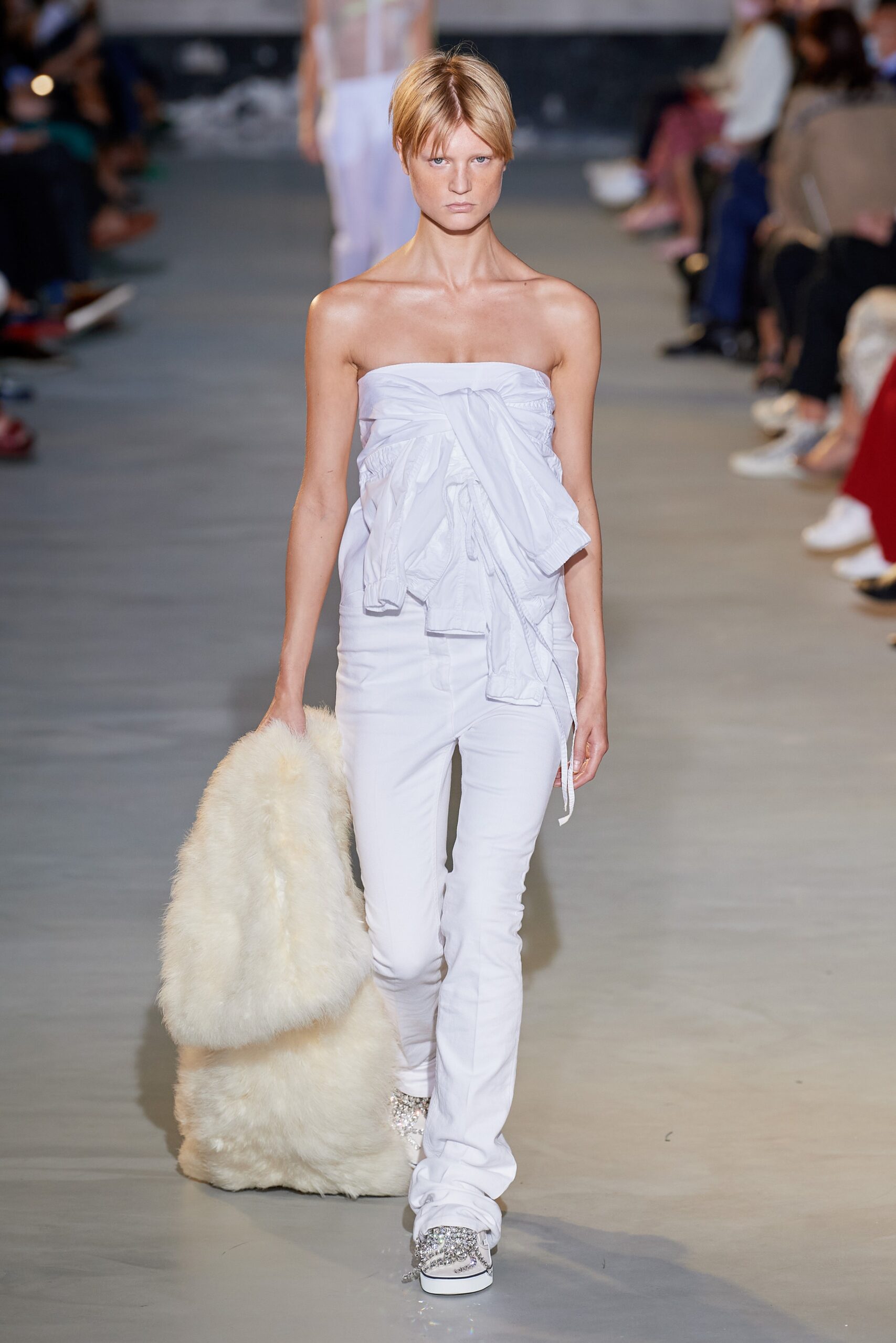 No. 21 S/S 22 Look 29