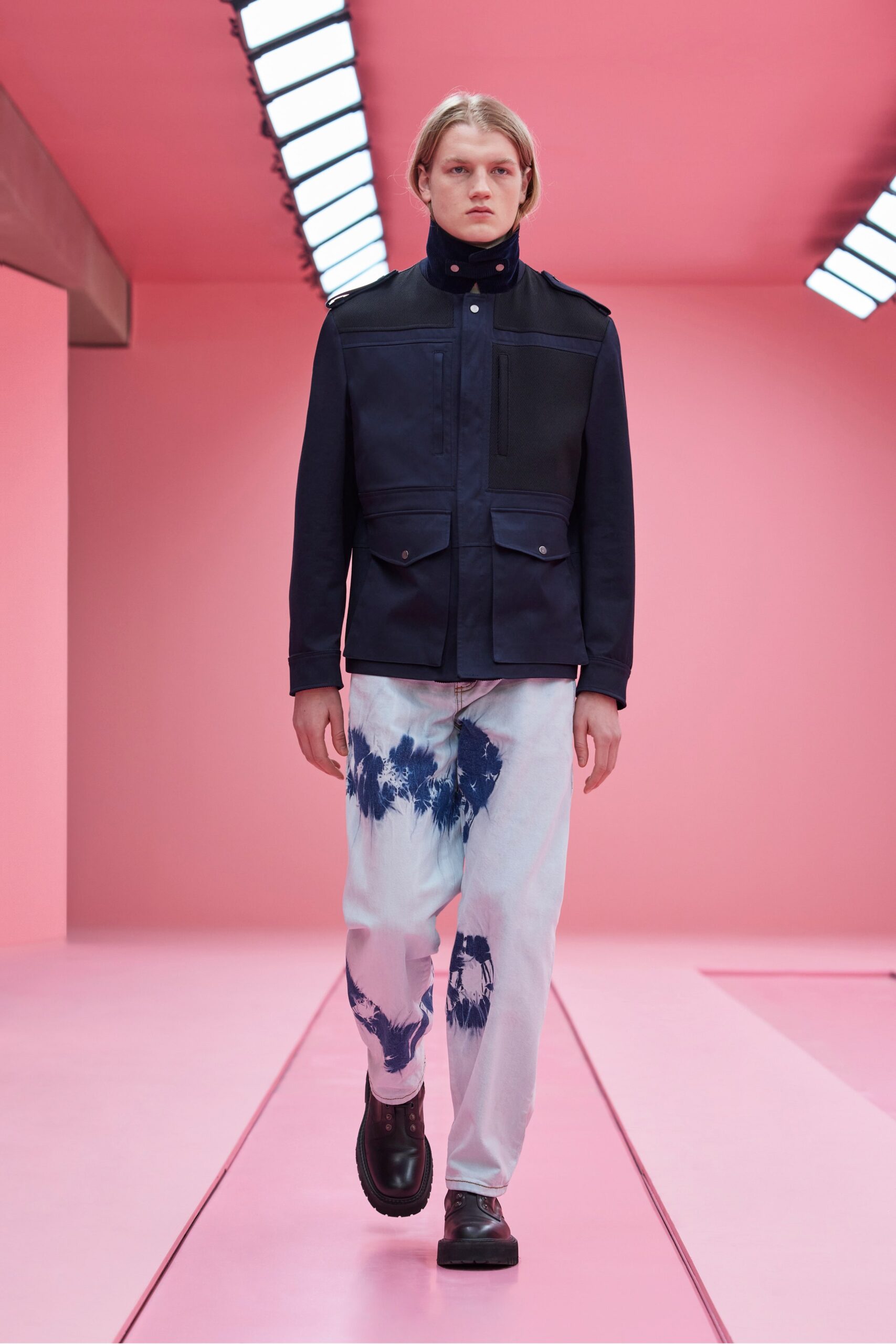 Neil Barrett F/W 22 Menswear Look 30
