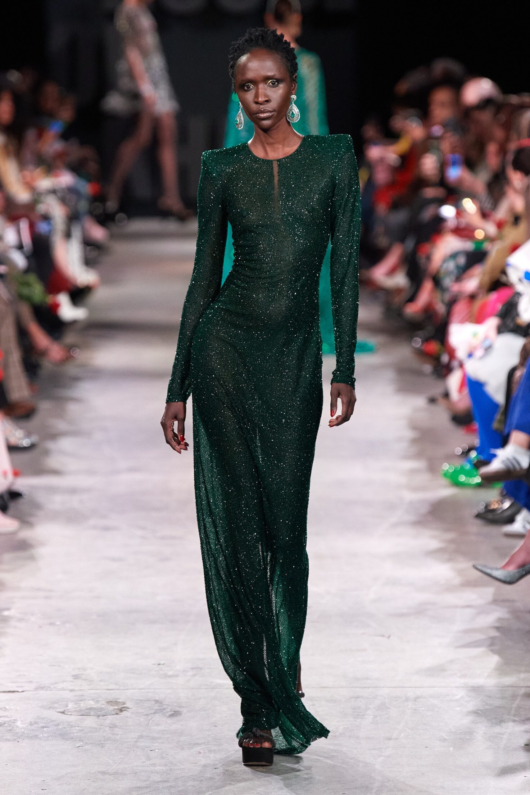 Naeem Khan F/W 23 Look 30