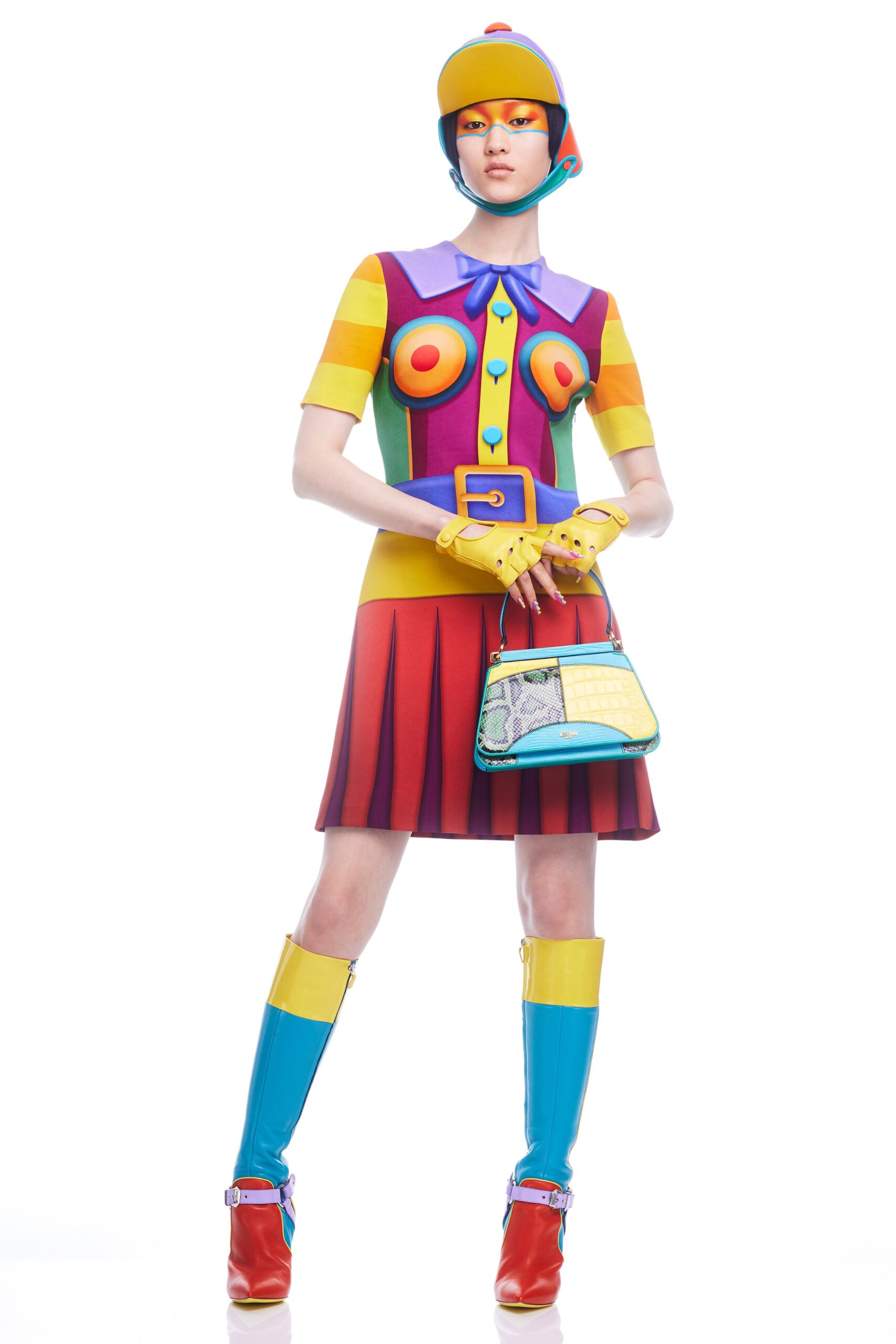 Moschino F/W 22 Look 31