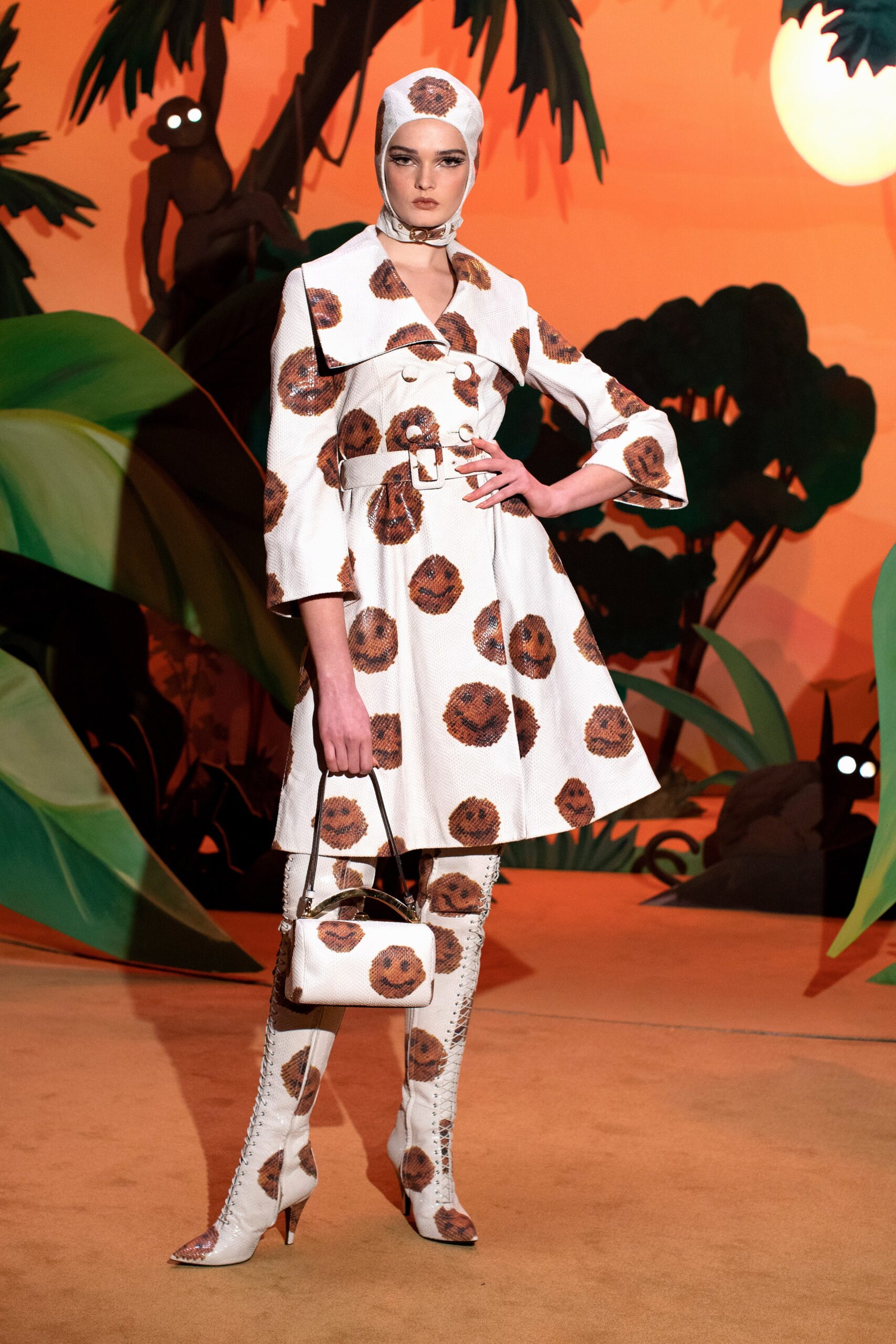 Moschino F/W 21 Look 31