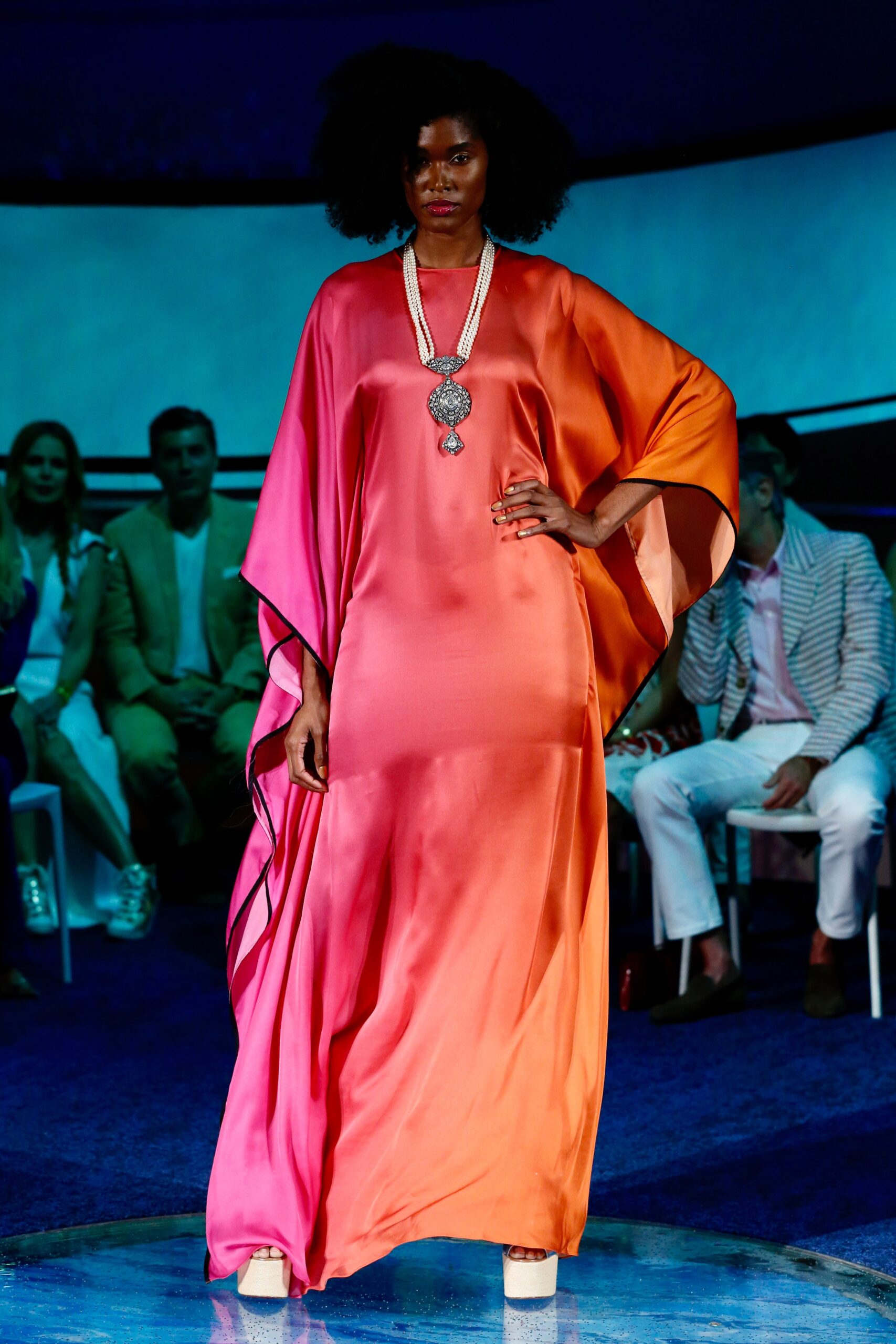 Naeem Khan Resort 23 Look 31