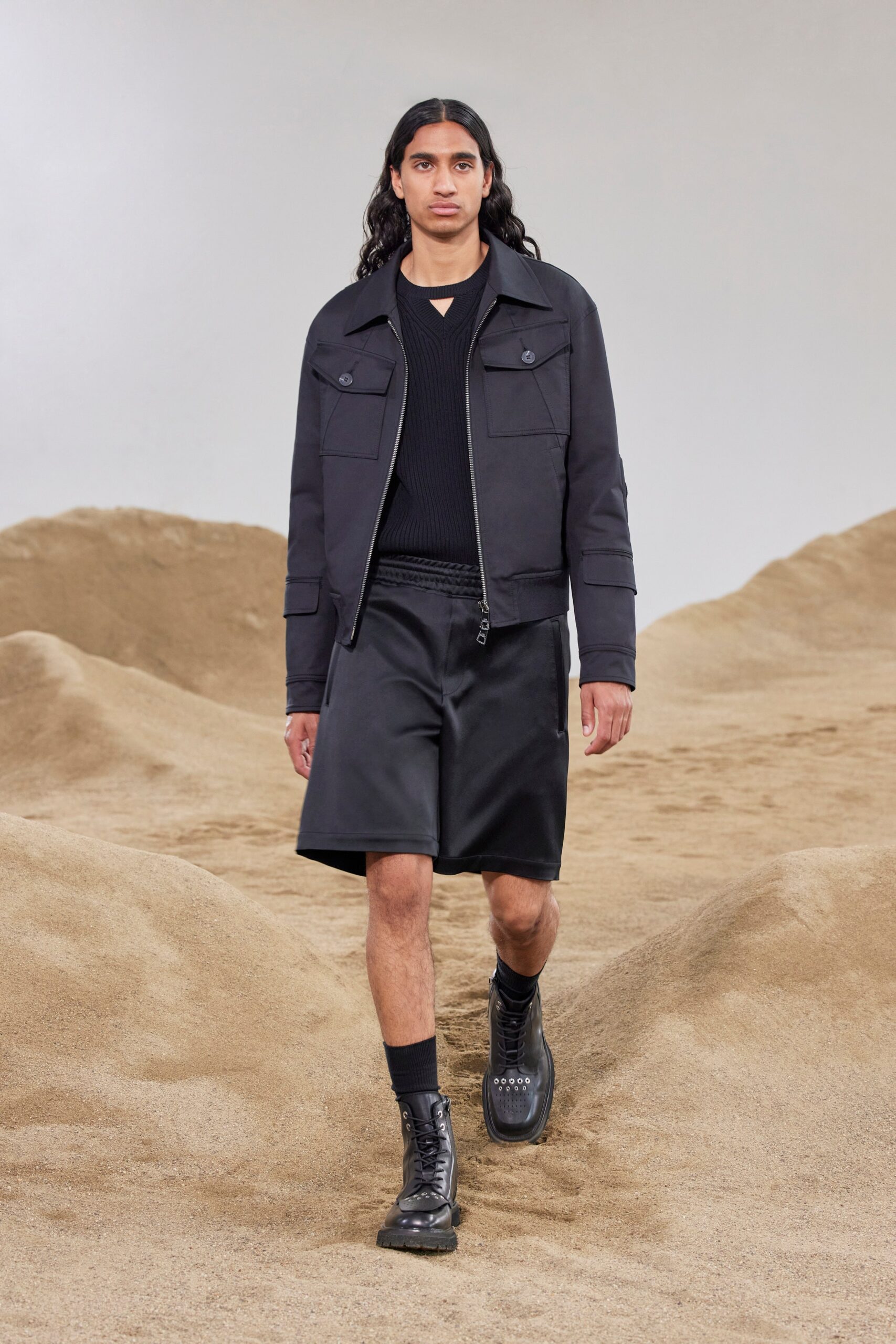 Neil Barrett S/S 23 Menswear Look 31